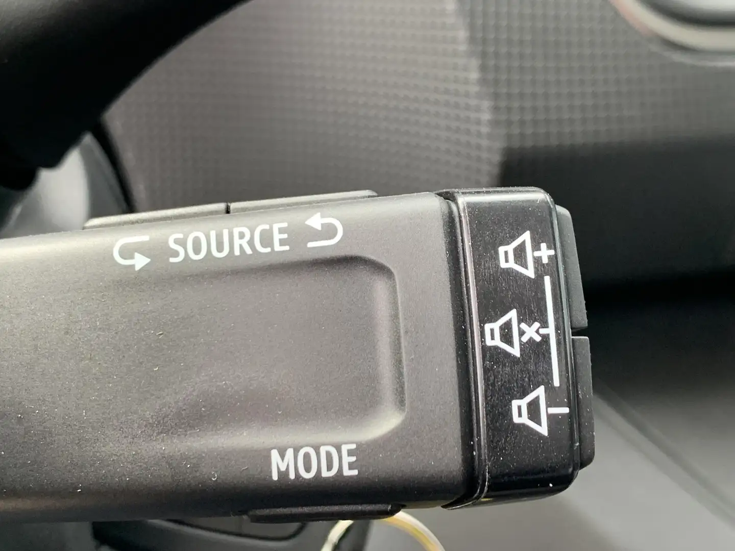 Renault Trafic E-Tech T29 L2H1 Advance 52 kWh | Camera | Apple Ca Šedá - 2