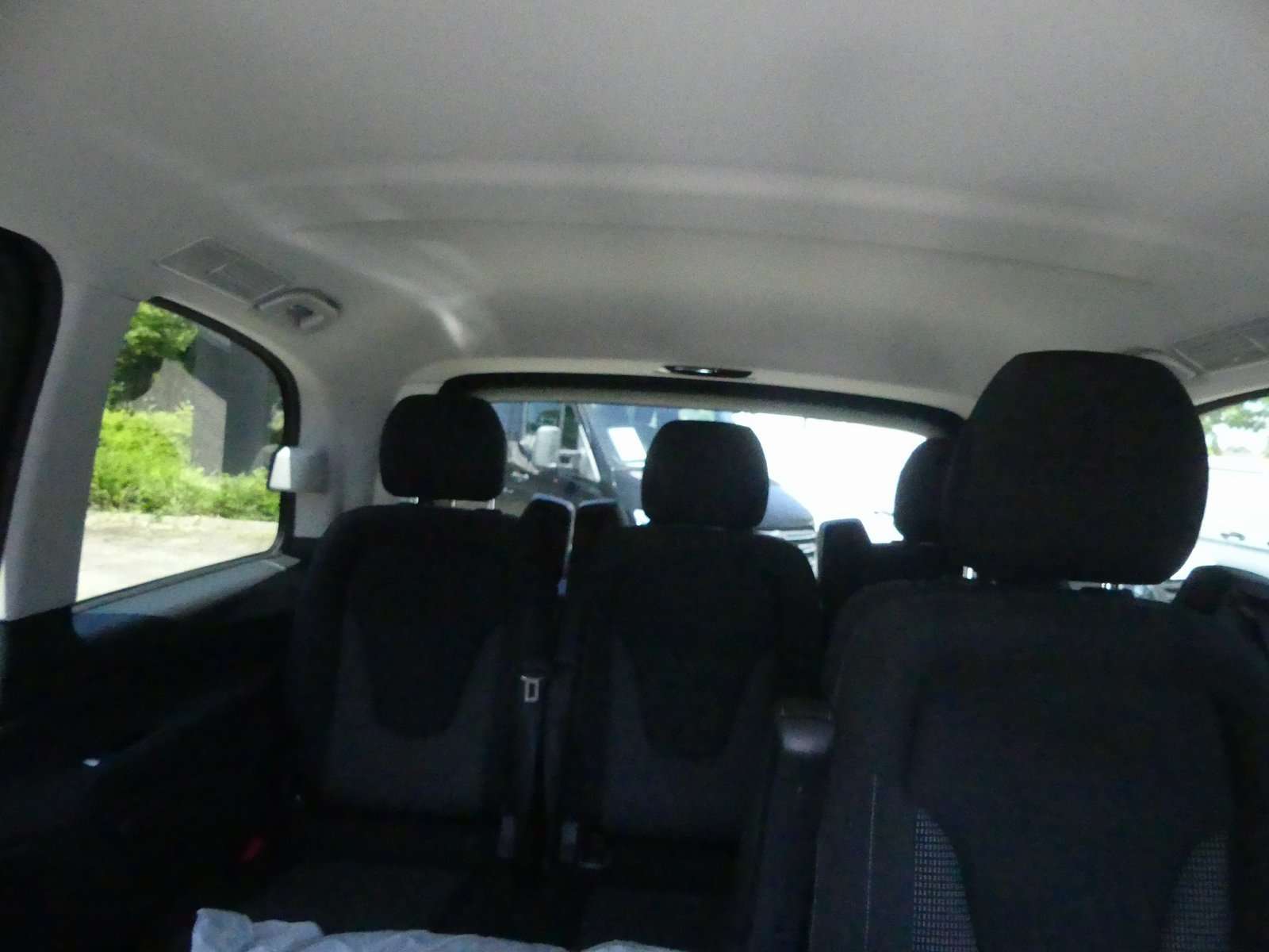 Mercedes-Benz V 220