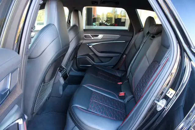 Audi RS6 view 14