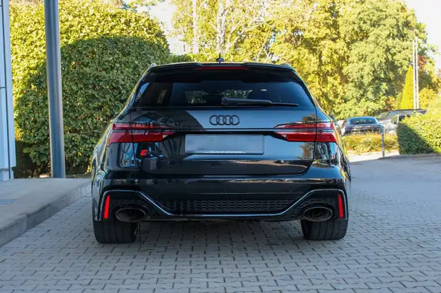 Audi RS6 view 6
