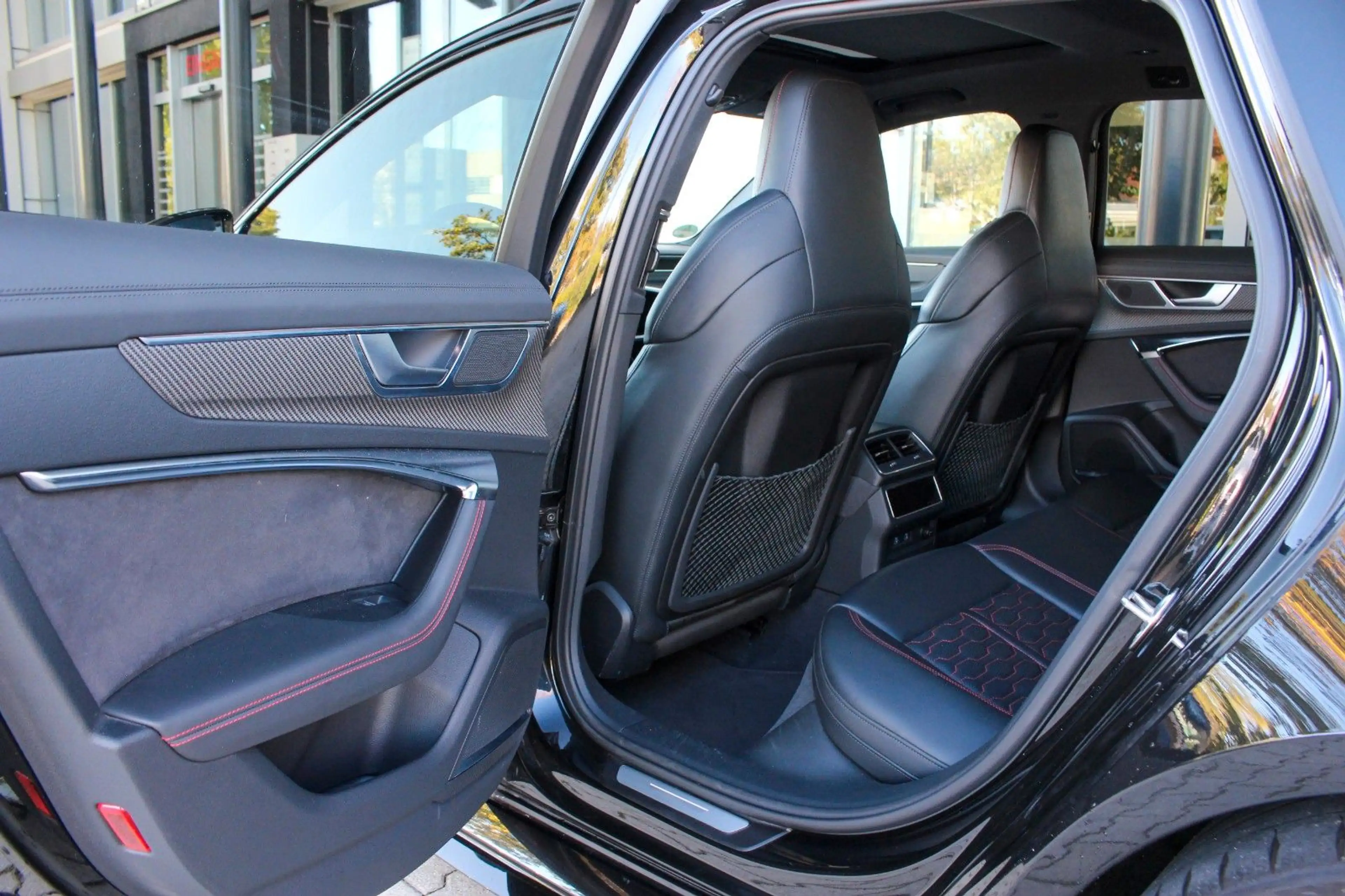 Audi RS6 Avant Performance / B&O / HEAD-UP / RS PLUS — photo 13