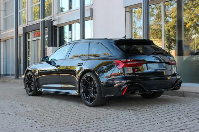 Audi RS6 view 7
