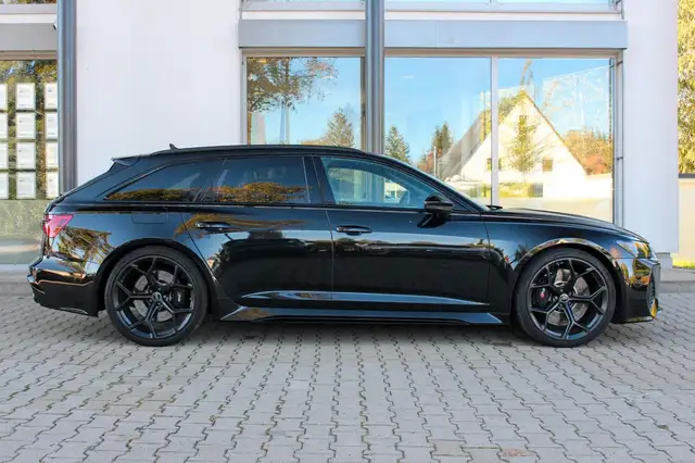 Audi RS6 view 4