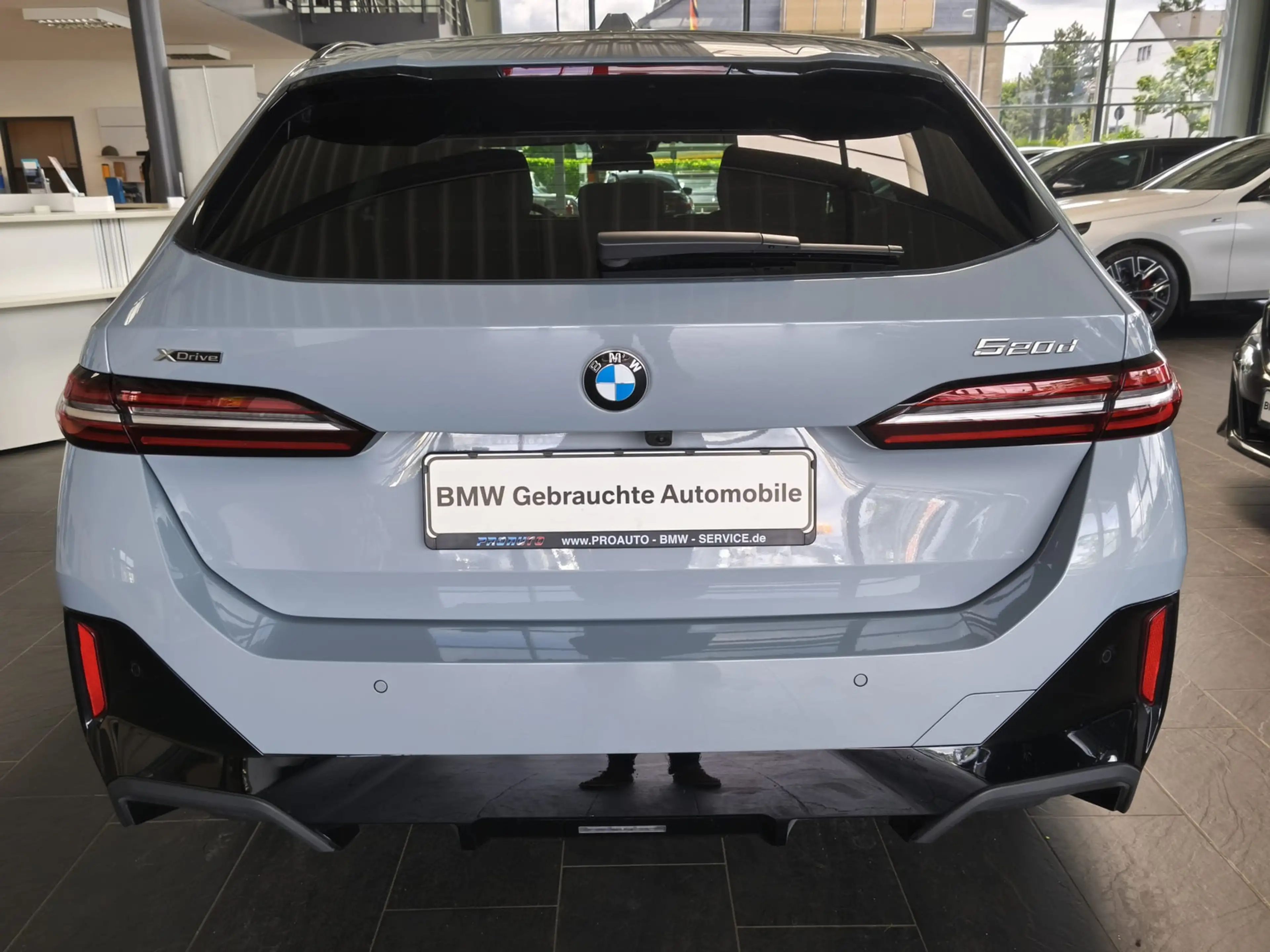 BMW 520 d xDr M Sport Tour. 360°/HUD/Travel/20"/AHK — photo 5