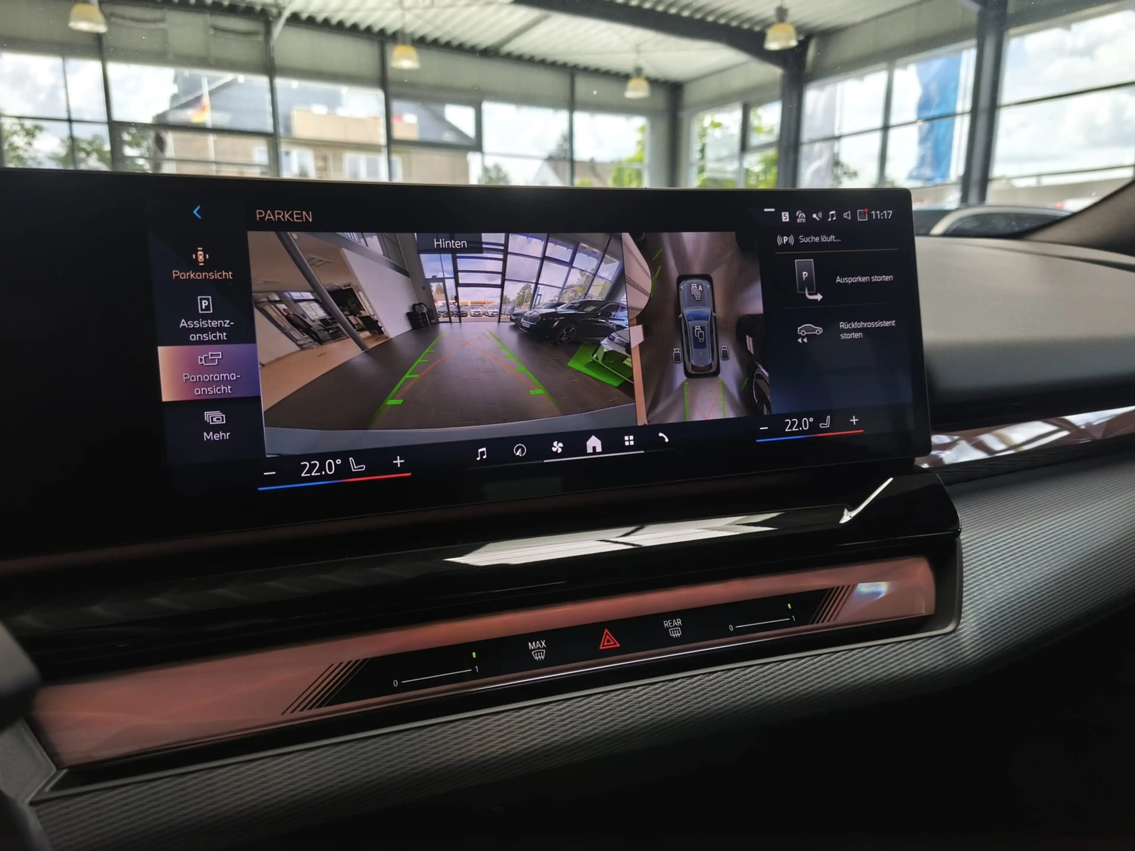 BMW 520 d xDr M Sport Tour. 360°/HUD/Travel/20"/AHK — photo 15
