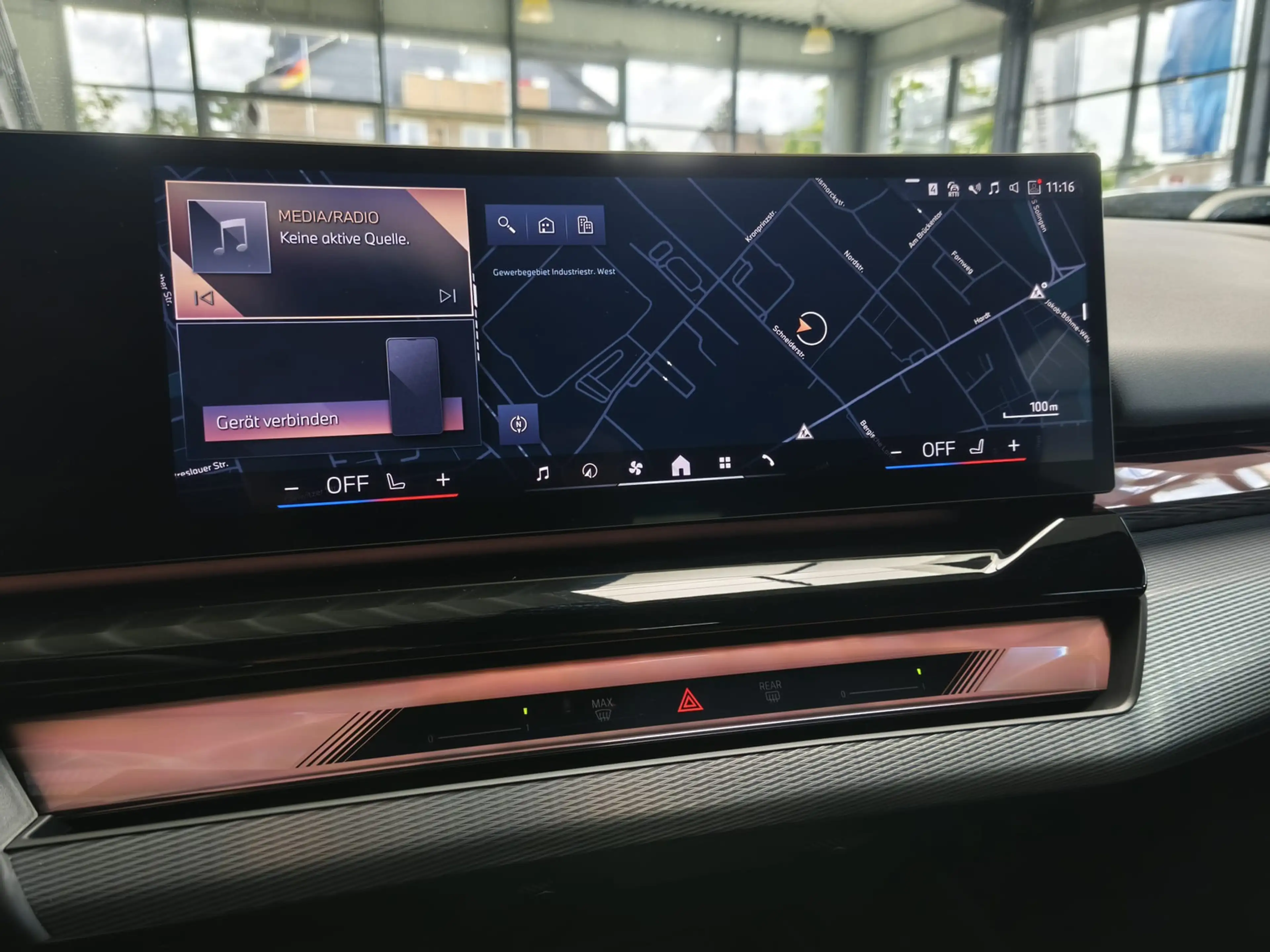 BMW 520 d xDr M Sport Tour. 360°/HUD/Travel/20"/AHK — photo 13