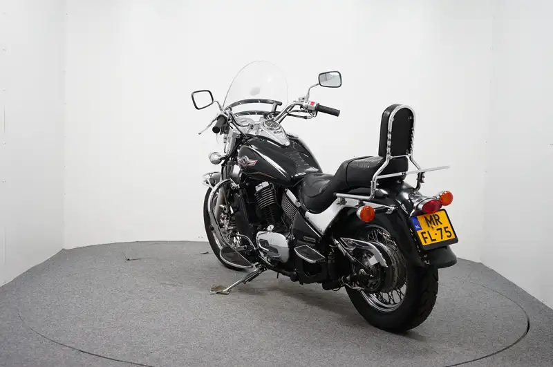 Kawasaki VN 800 - foto 6