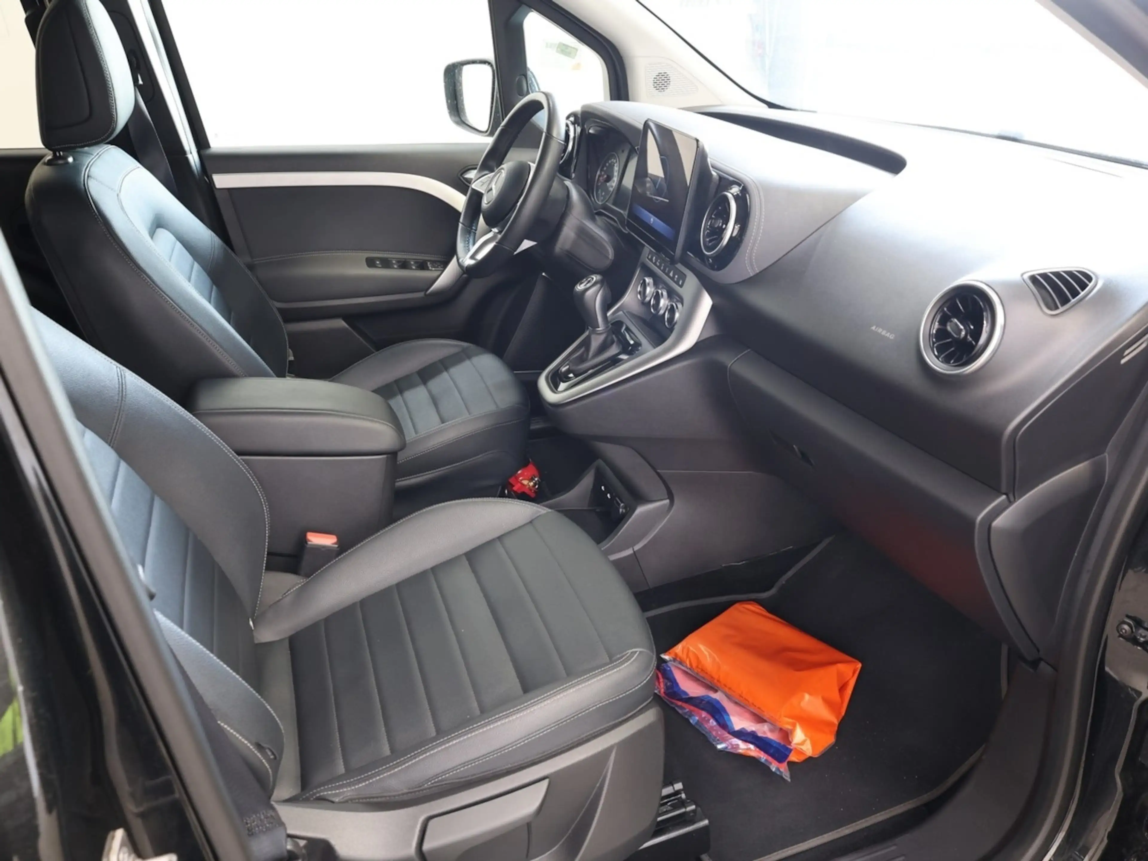 Mercedes-Benz T-Class lang,Progressive,7Sitze,Automatik,LED,Navi — photo 9