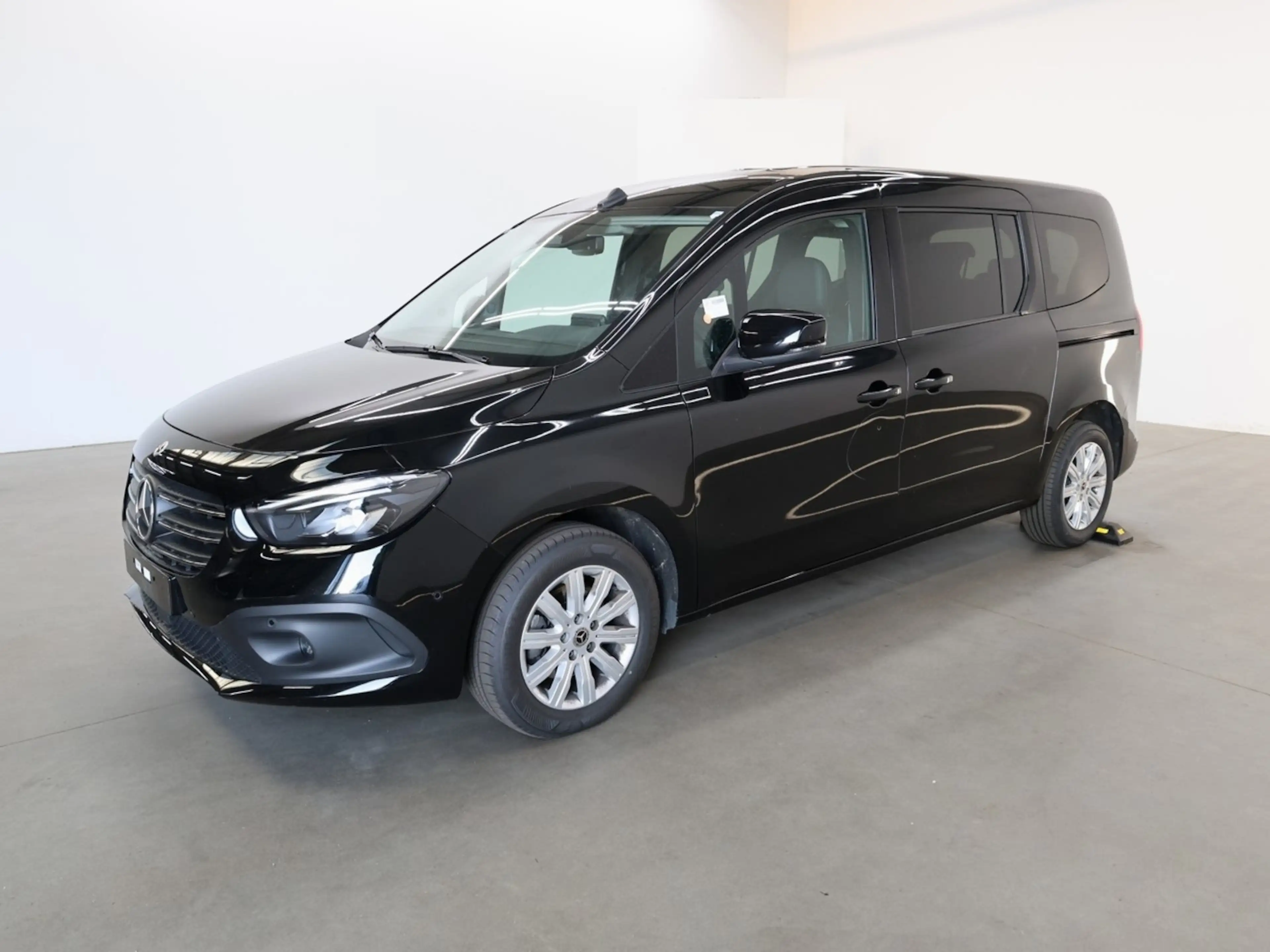Mercedes-Benz T-Class lang,Progressive,7Sitze,Automatik,LED,Navi — photo 4