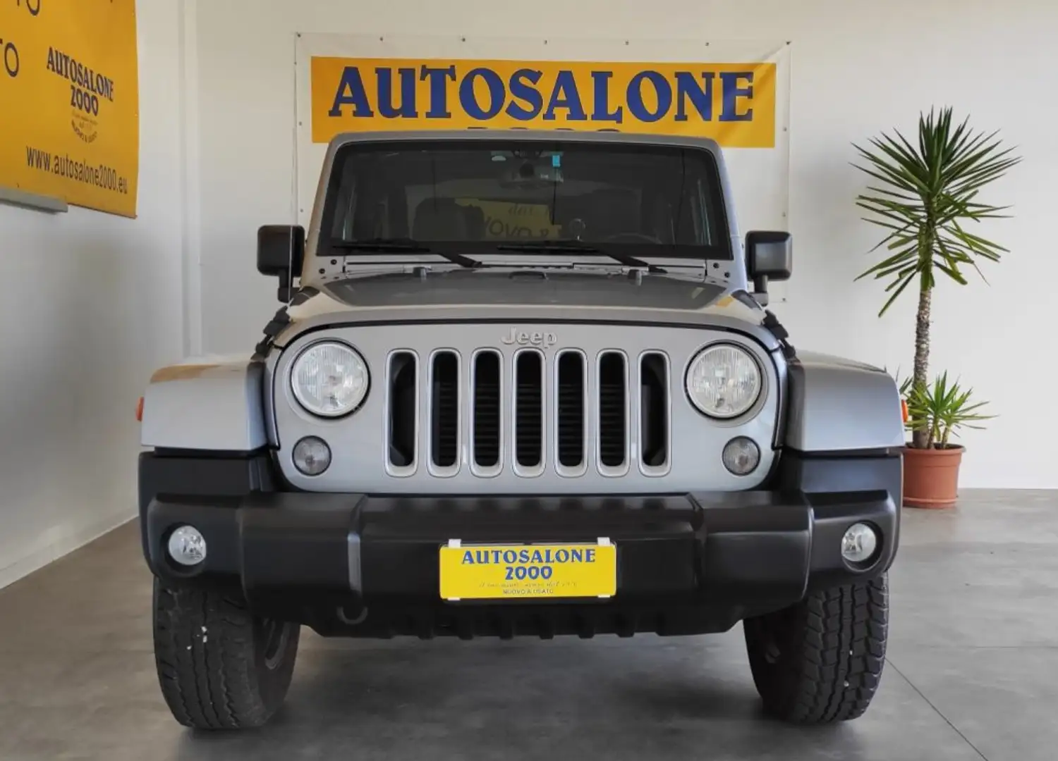 Jeep Wrangler 2.8 CRD DPF Sahara Auto AUDIO ALPINE/SEDILI RISC. Grau - 2