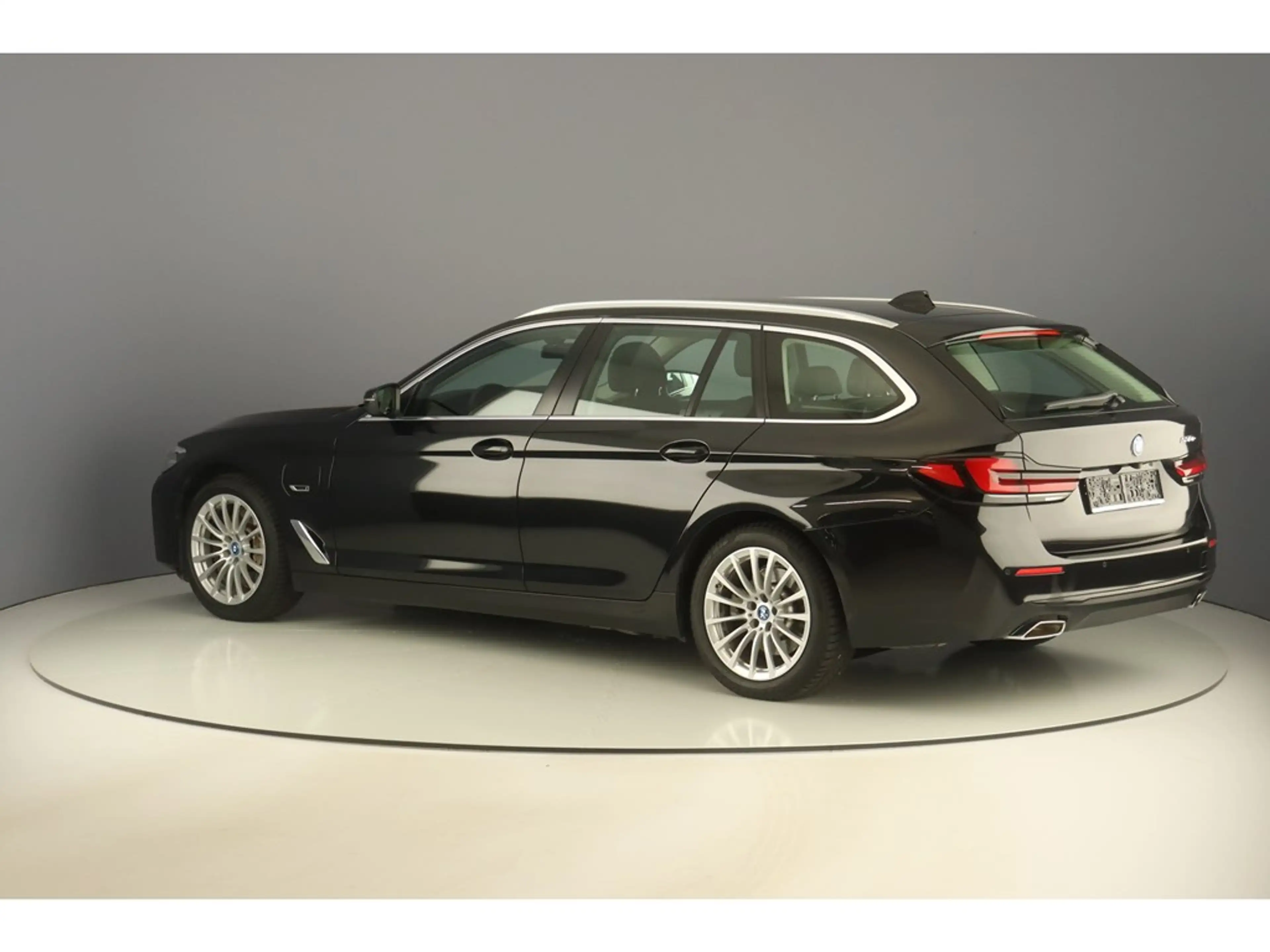 BMW 530 e Touring 292pk Pack Business — photo 3