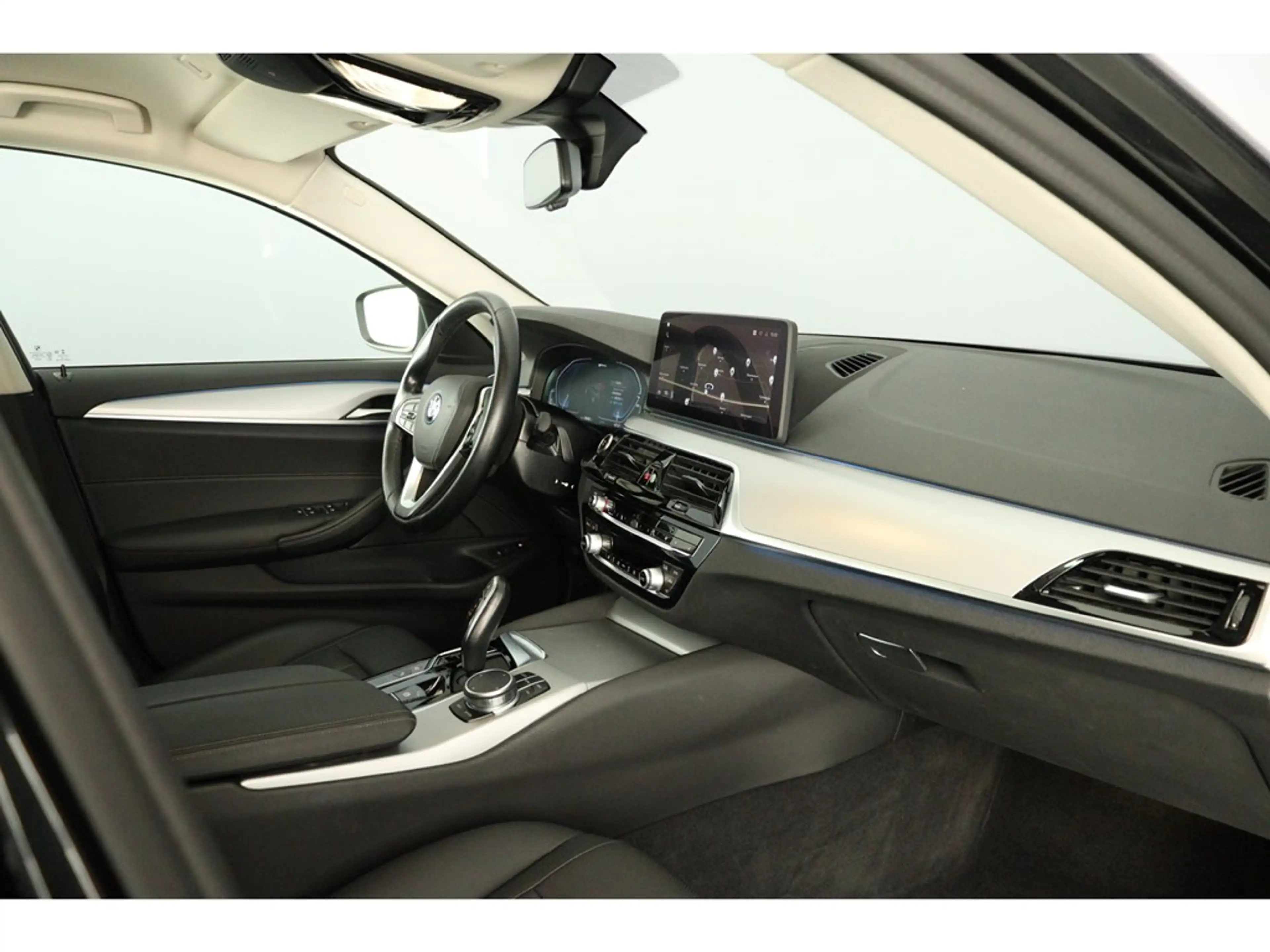 BMW 530 e Touring 292pk Pack Business — photo 10