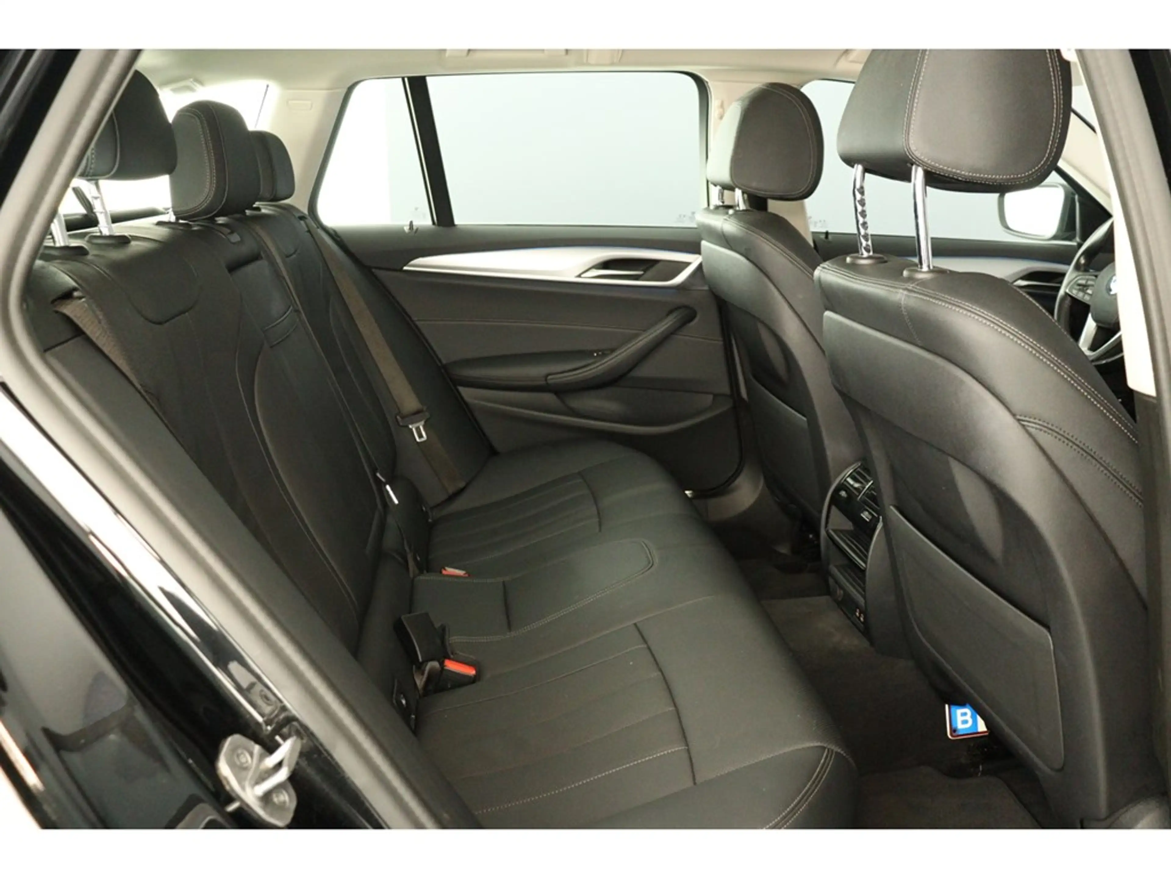 BMW 530 e Touring 292pk Pack Business — photo 12