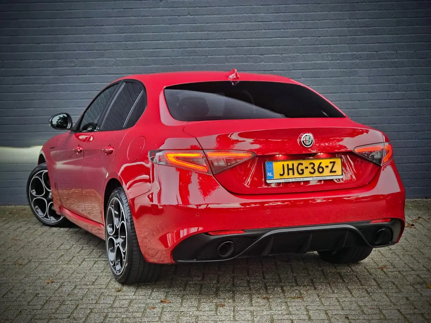 Alfa Romeo Giulia 2.0 T GME AWD Competizione / CARPLAY / ADAPT. SCHO Rood - 2