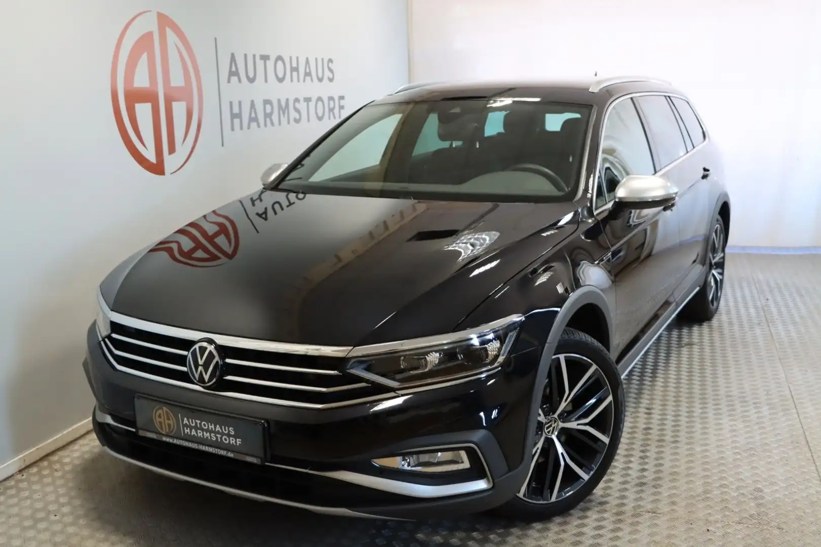 Volkswagen Passat Variant Alltrack 4M AHK StHz Navi Matrix Negro - 1
