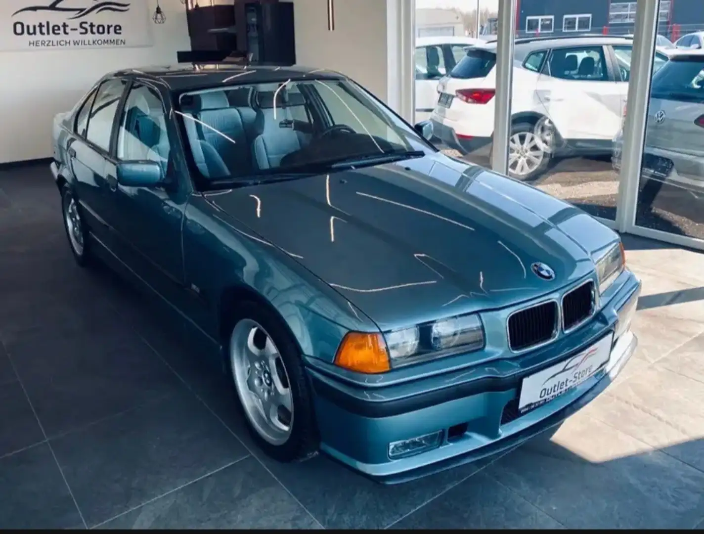 BMW 325 325td Österreich-Paket Aut - 1
