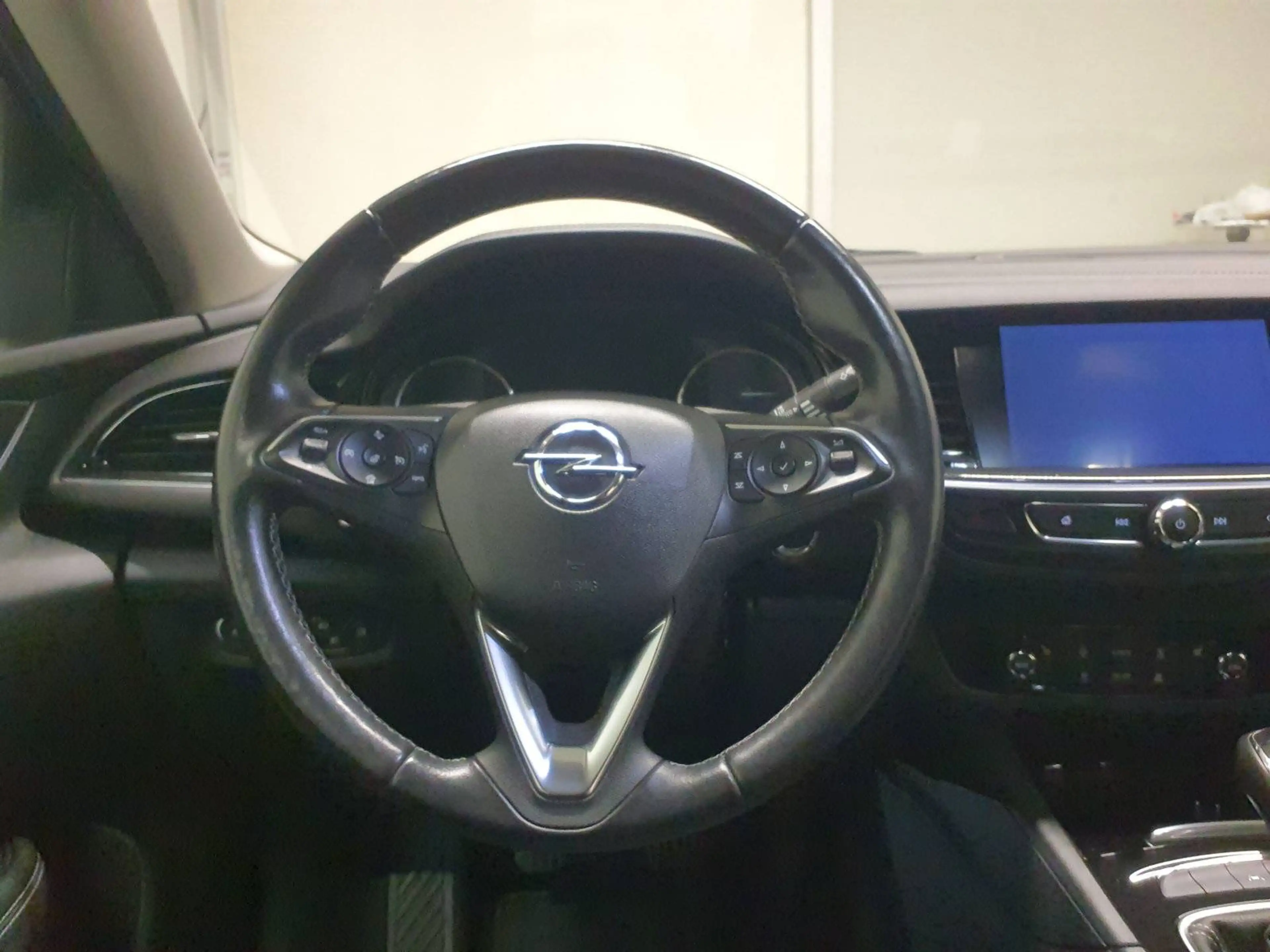 Opel Insignia Business Elegance Winterpaket Navi SPHA Nebelscheinwerfer — photo 9