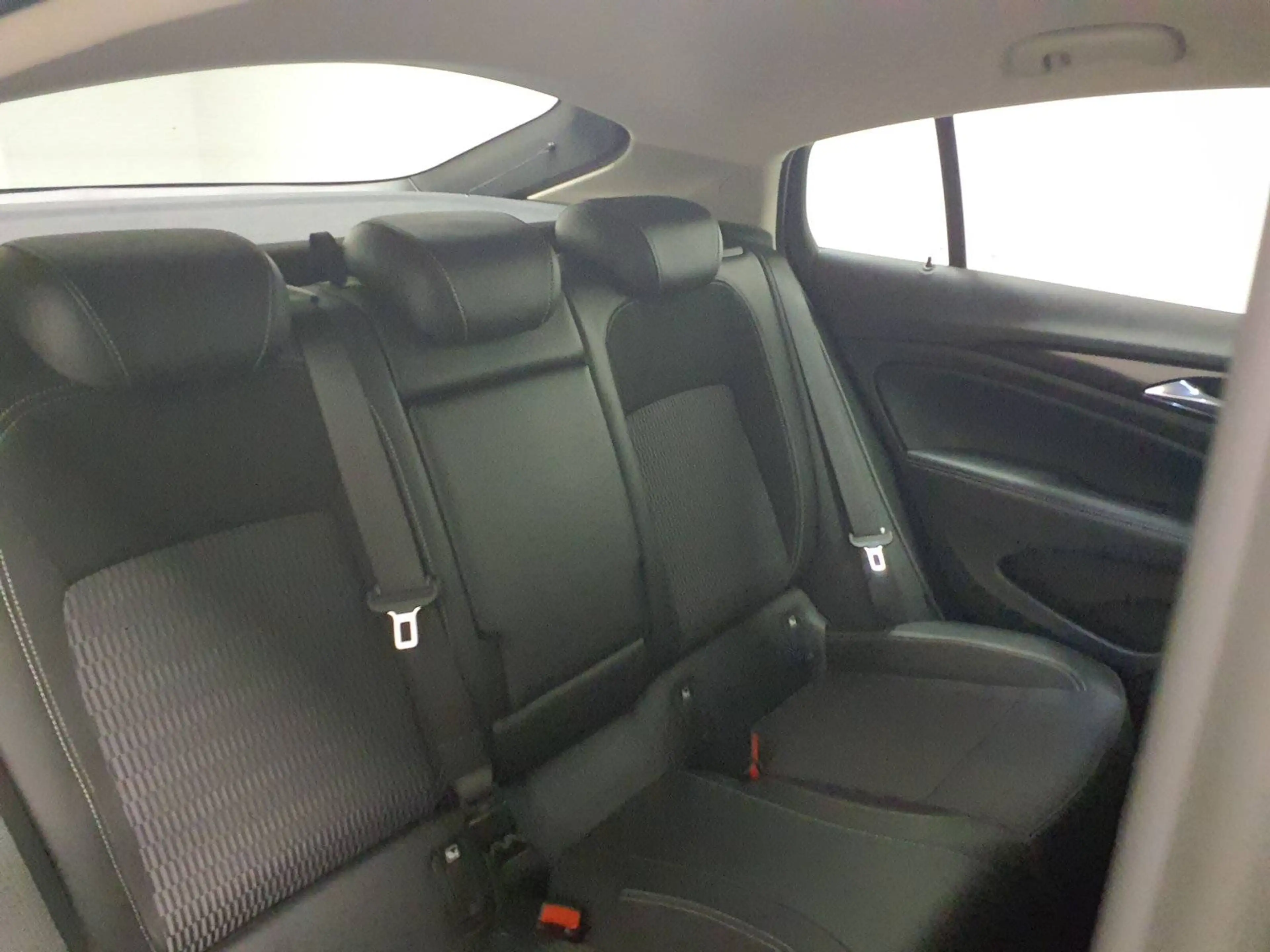 Opel Insignia Business Elegance Winterpaket Navi SPHA Nebelscheinwerfer — photo 11