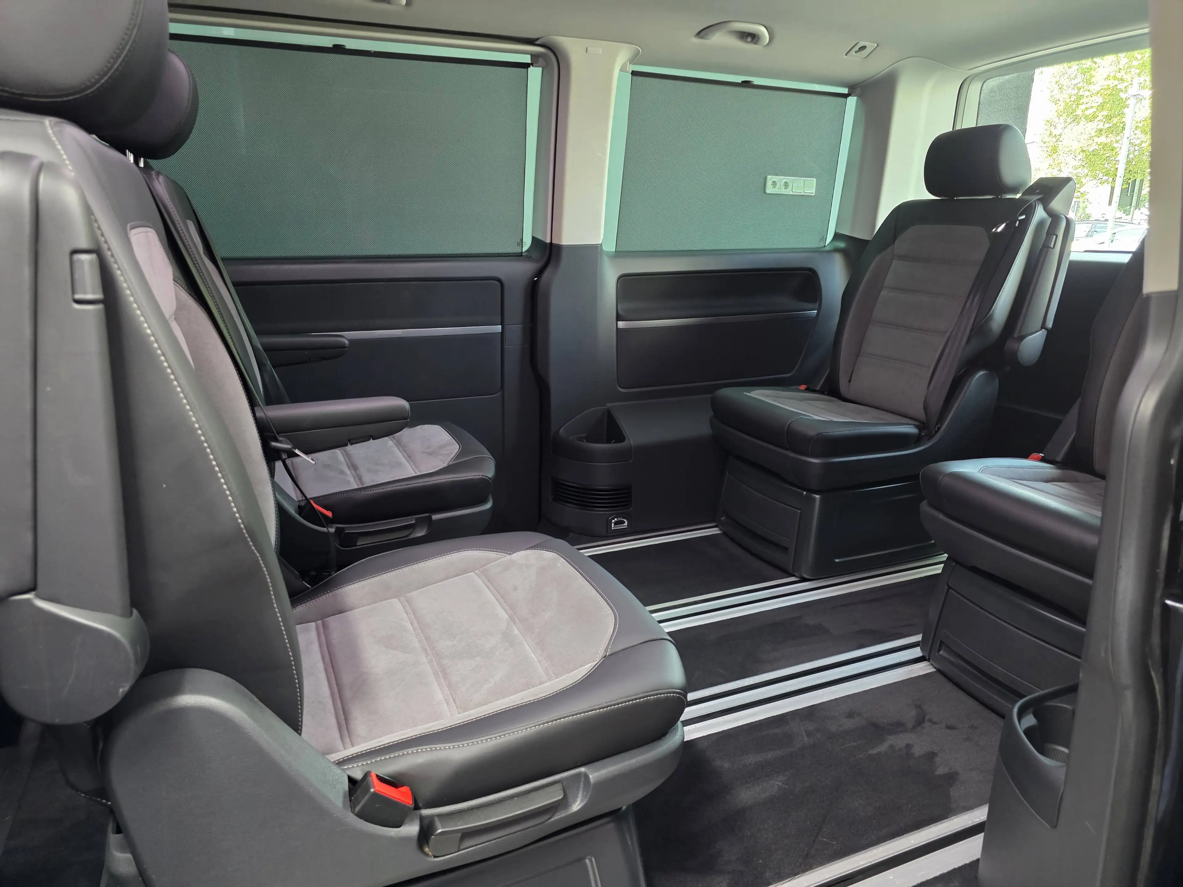 Volkswagen T6.1 Multivan T6.1 MULTIVAN 4MOTION, 6 SITZER, ACC, LED, R-KAM — photo 15