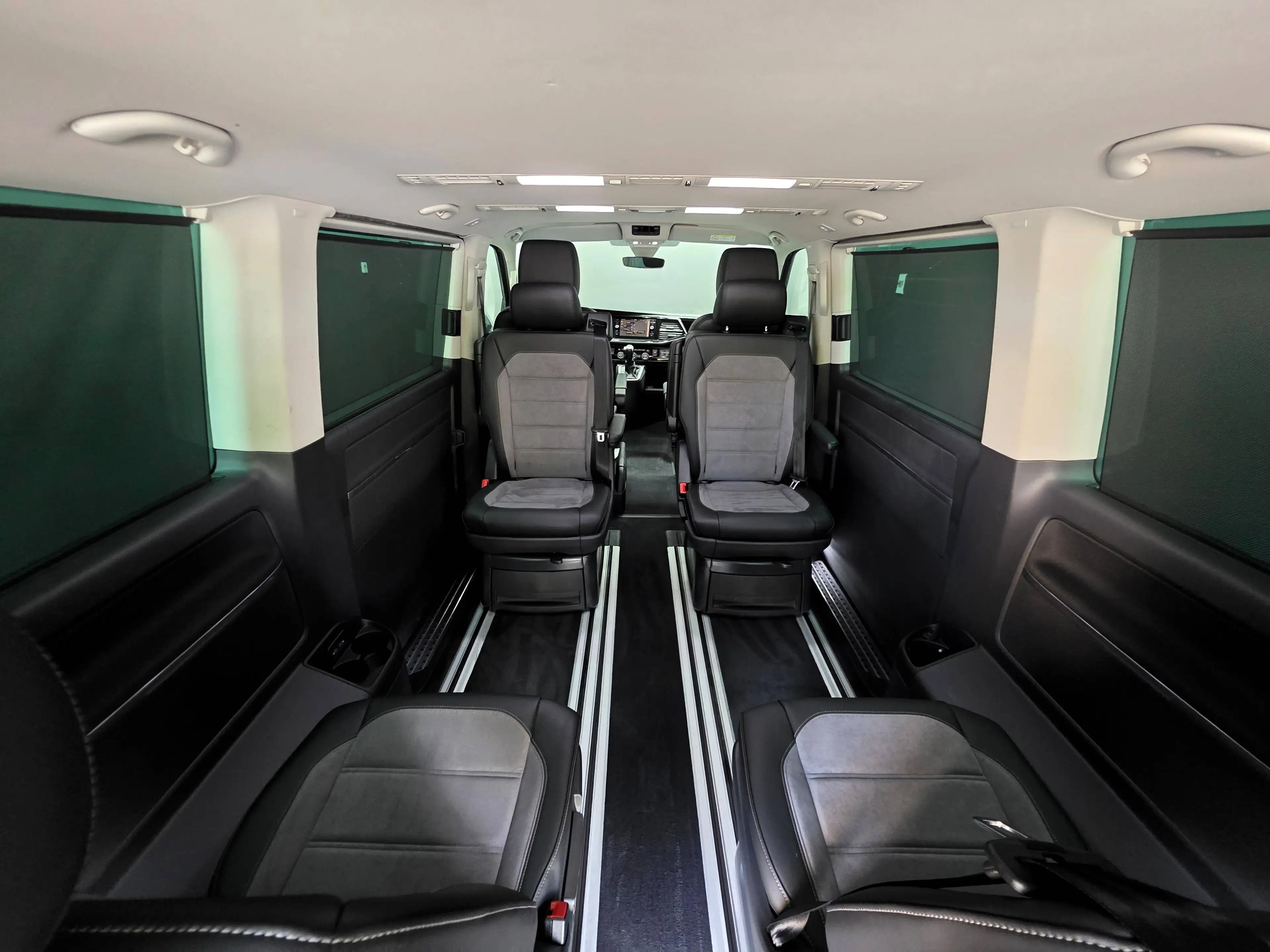 Volkswagen T6.1 Multivan T6.1 MULTIVAN 4MOTION, 6 SITZER, ACC, LED, R-KAM — photo 14
