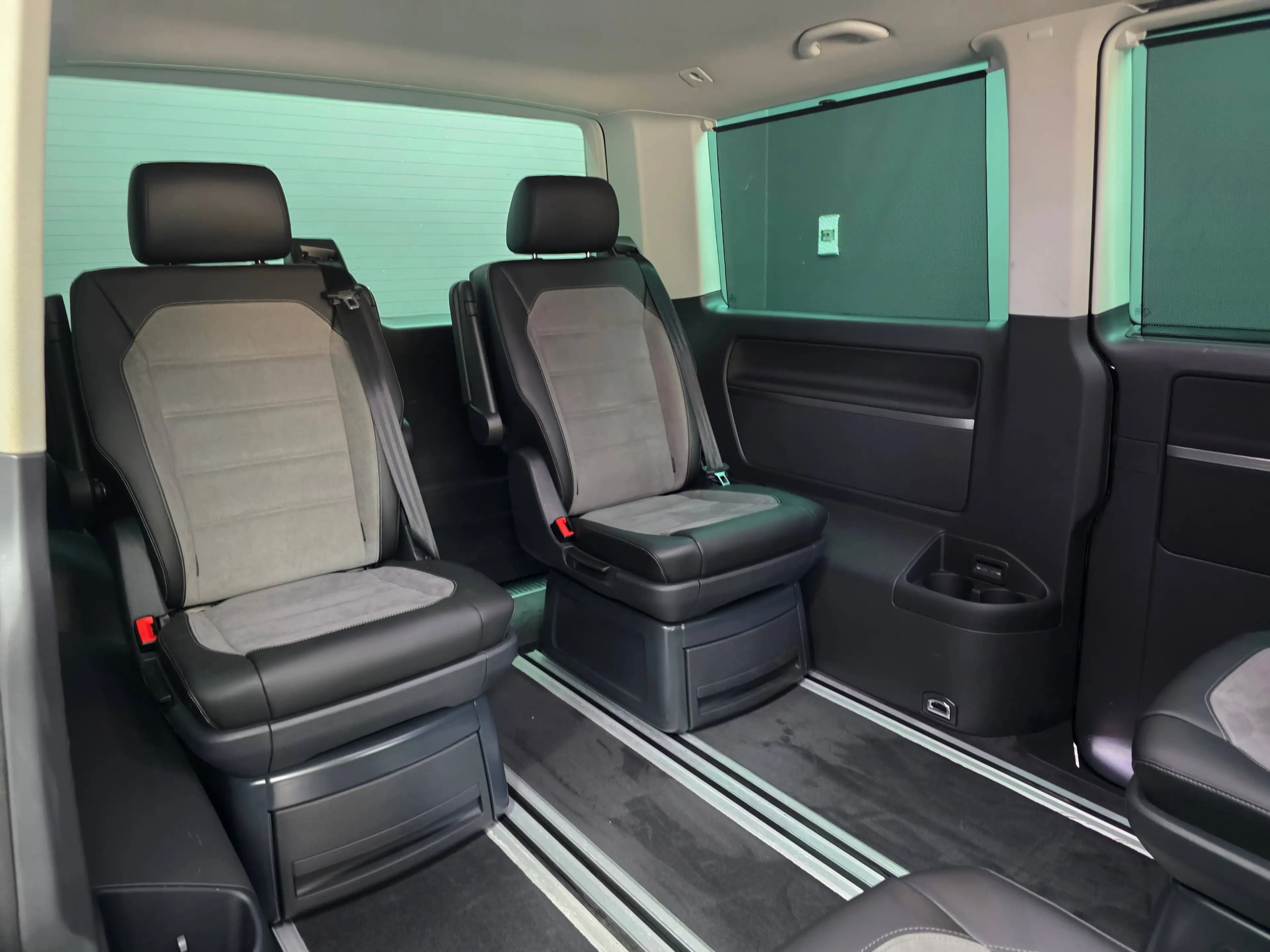 Volkswagen T6.1 Multivan T6.1 MULTIVAN 4MOTION, 6 SITZER, ACC, LED, R-KAM — photo 12