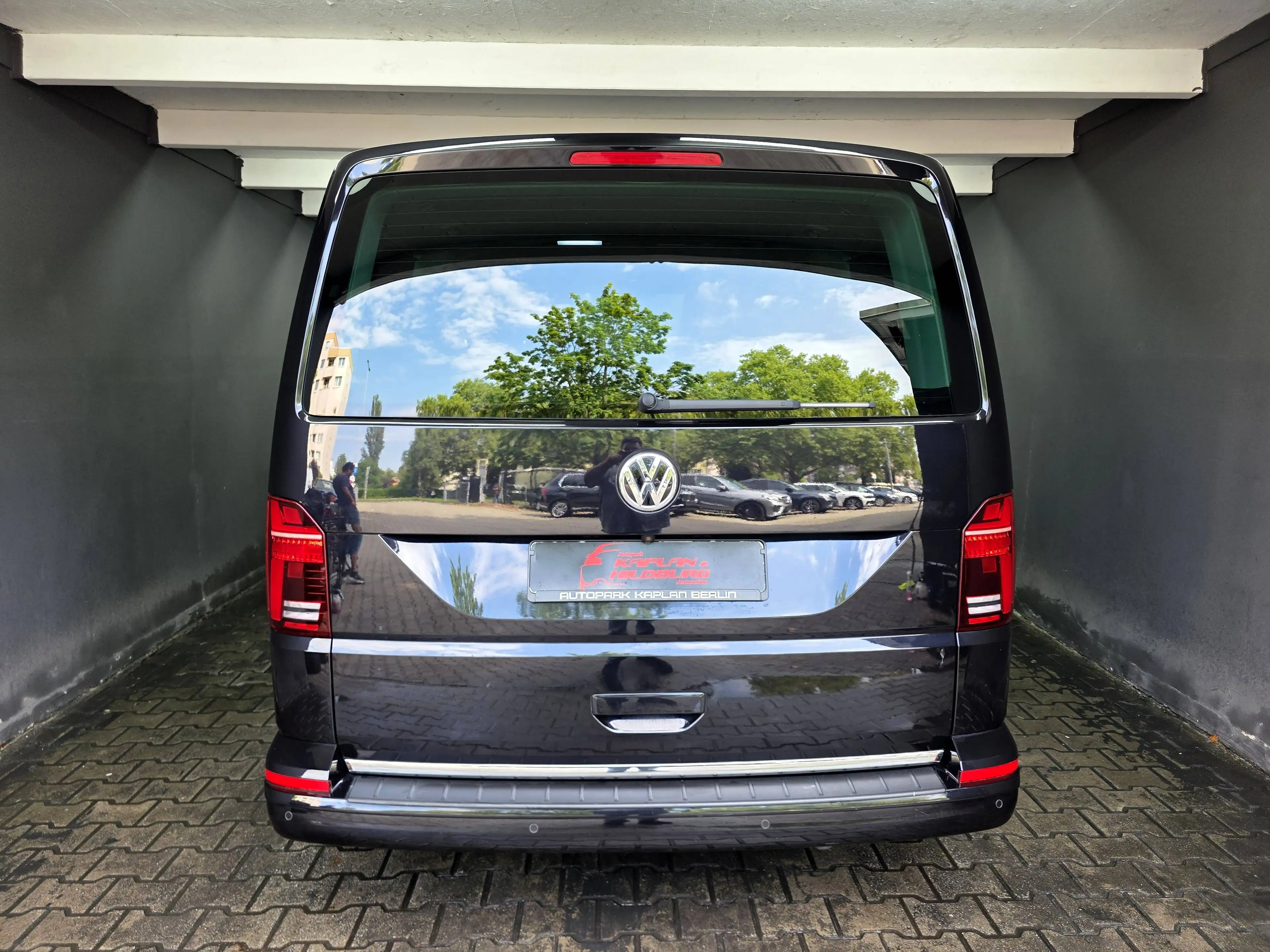 Volkswagen T6.1 Multivan T6.1 MULTIVAN 4MOTION, 6 SITZER, ACC, LED, R-KAM — photo 5