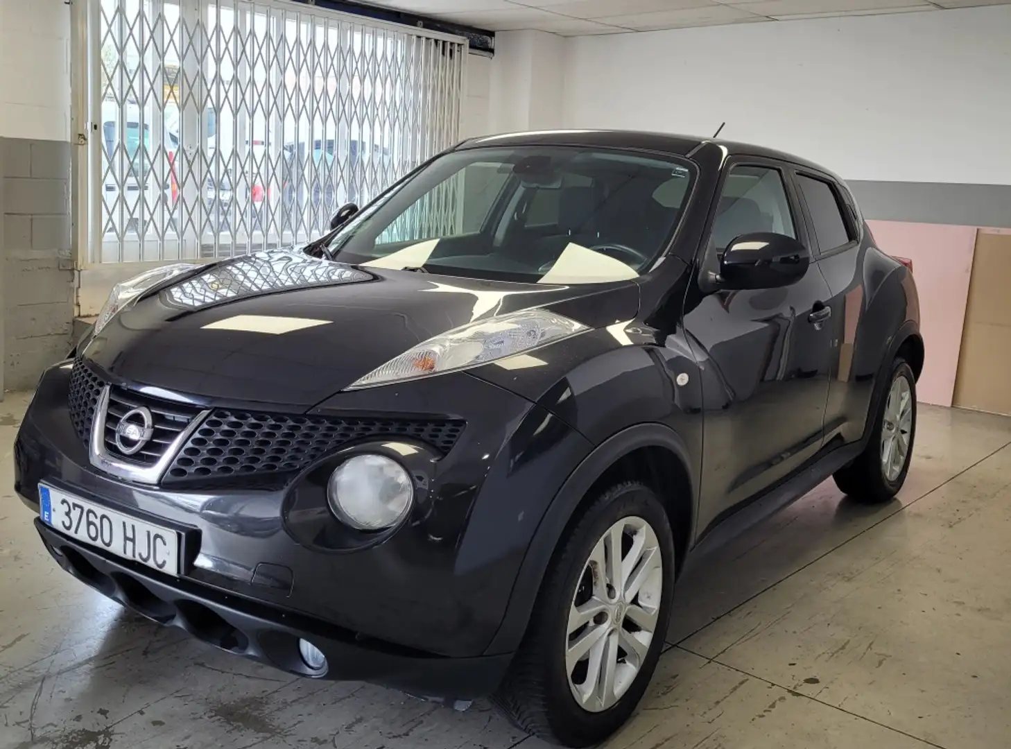 Nissan Juke 1.5dCi Tekna Premium Zwart - 1