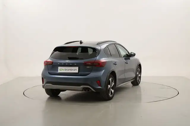 Ford Focus view 5