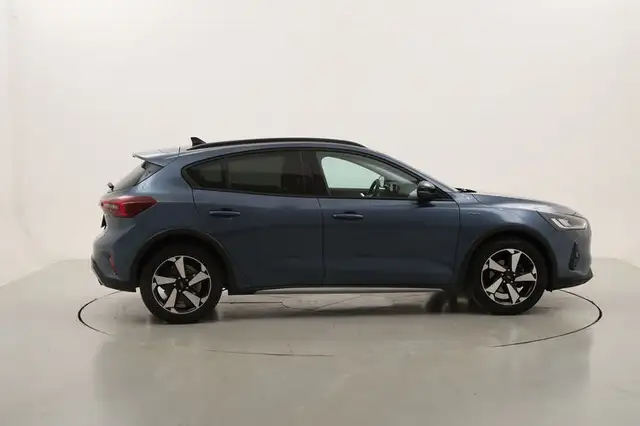 Ford Focus view 6