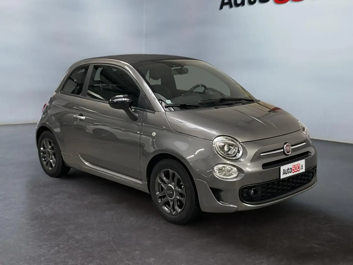 Fiat 500C 1.0 Hybrid Connect Grau - 2