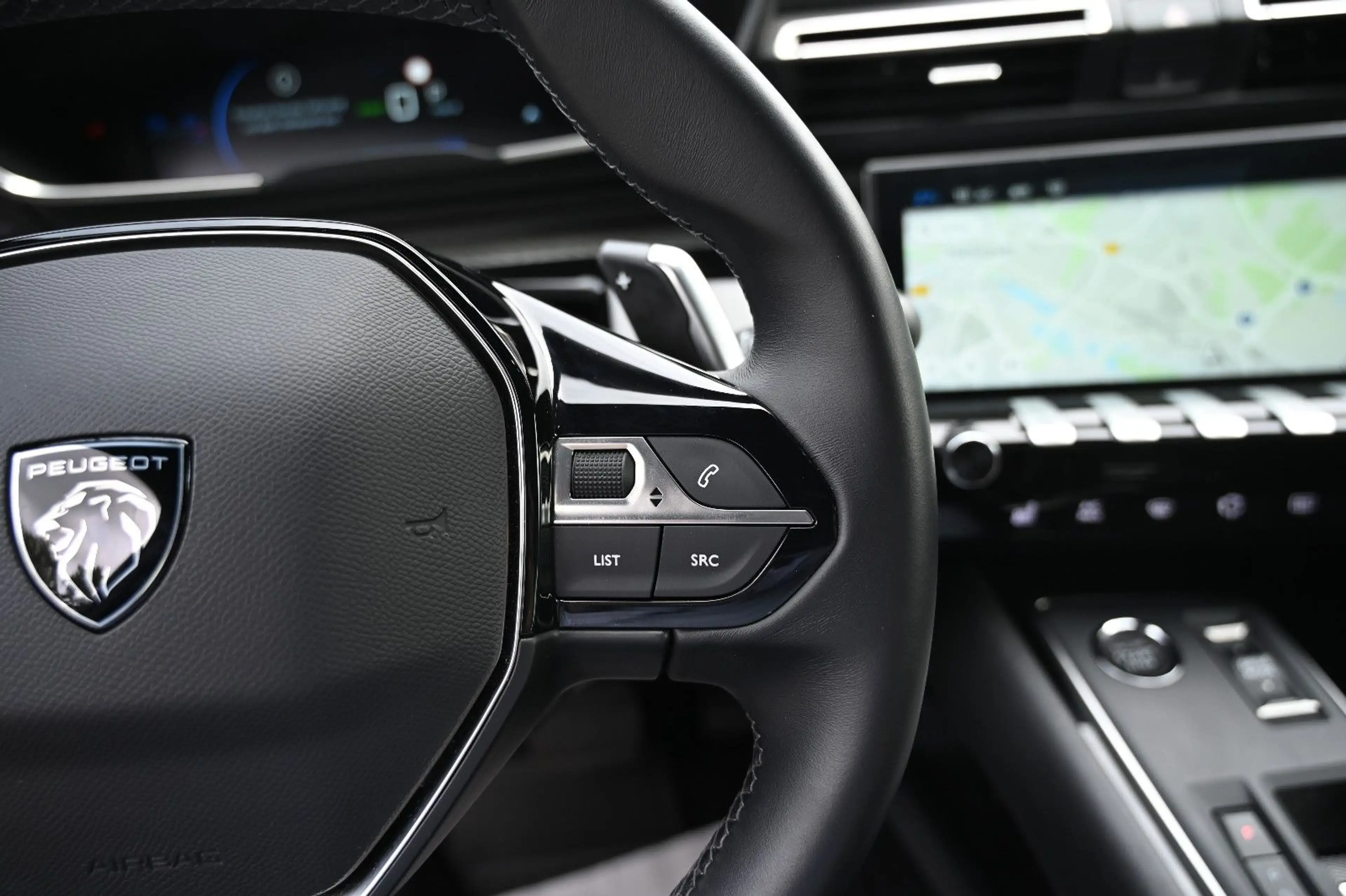 Peugeot 508 SW Hybrid 225 Allure LED NAVI Leder 1.Hd — photo 12