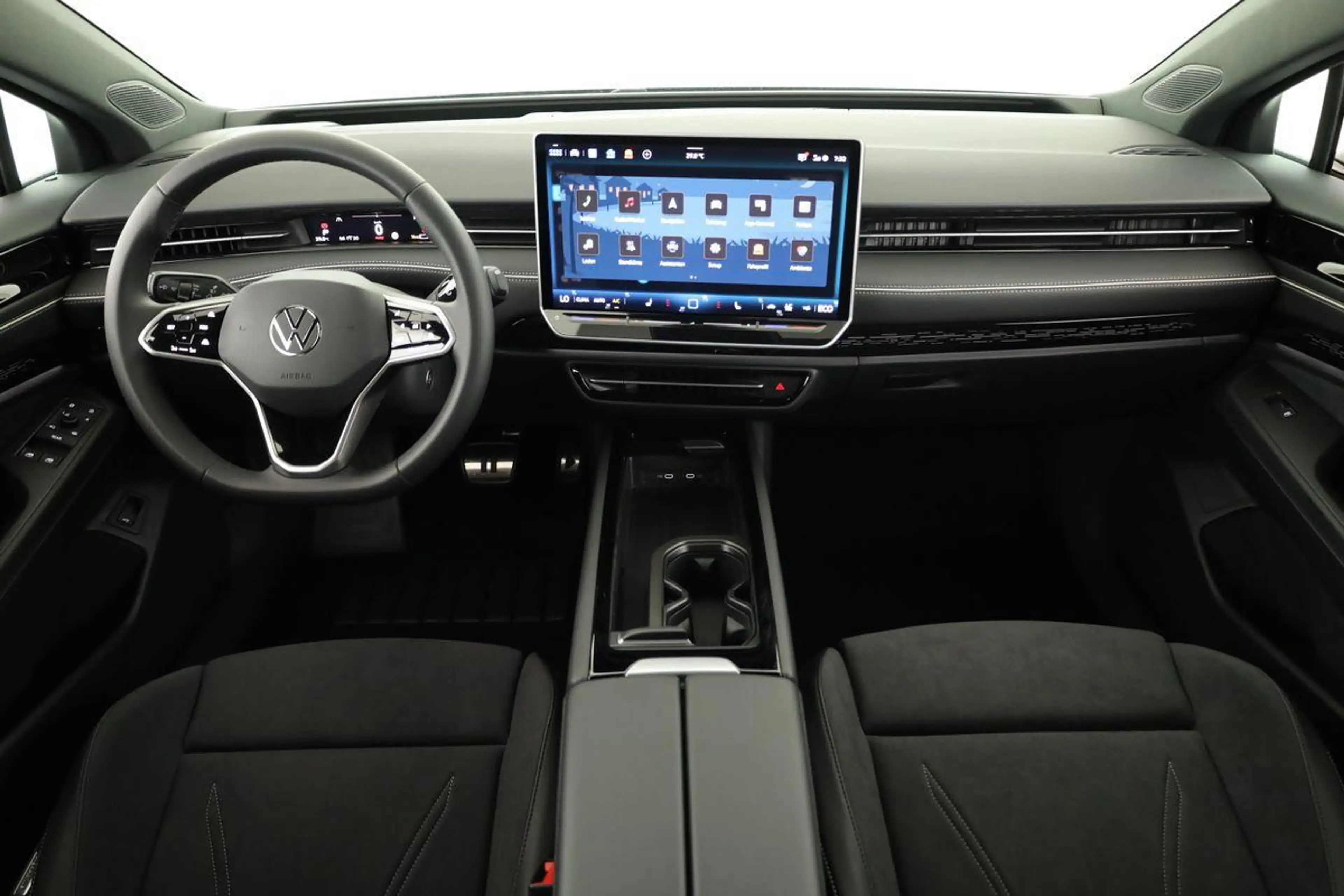 Volkswagen ID.7 Pro 210 kW Black, AHK, HuD, IQ.Light, IQ.Drive,... — photo 4