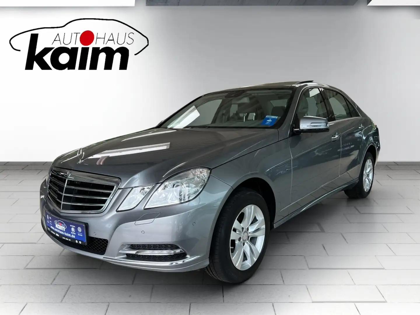 Mercedes-Benz E 350 CGI BlueEfficiency Elegance Silber - 1