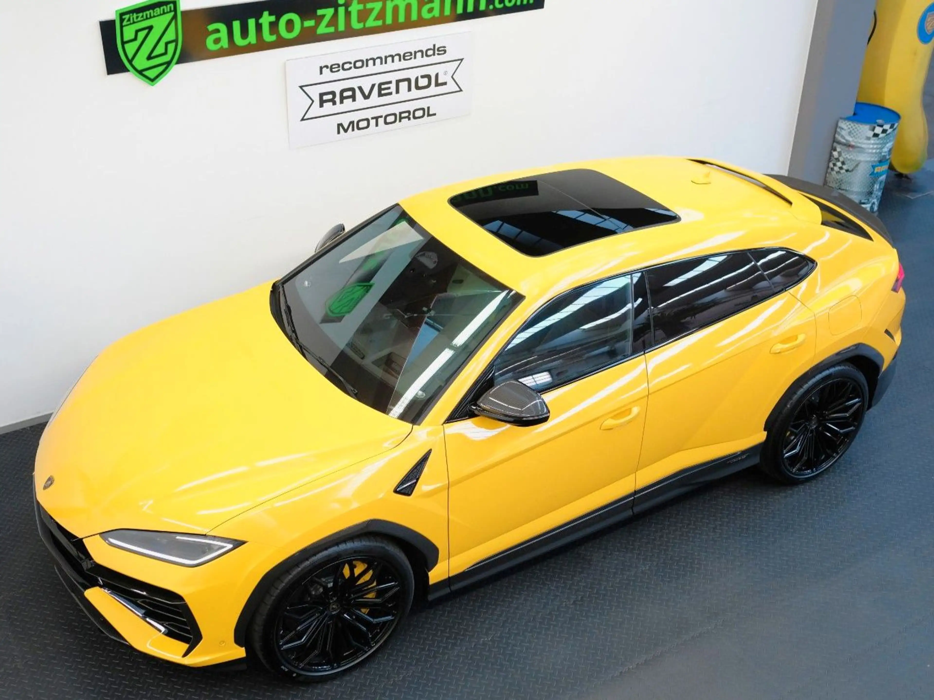 Lamborghini Urus SE/FULL CARBON/B&O/PANO/MASSAGE/BELÜFTUNG