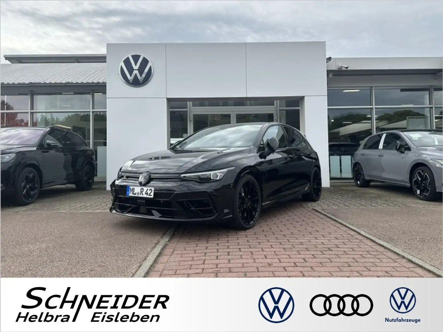 Volkswagen Golf VIII R 2.0 TSI DSG BLACK IQ.LIGHT+CAM+DCC LED Noir - 1