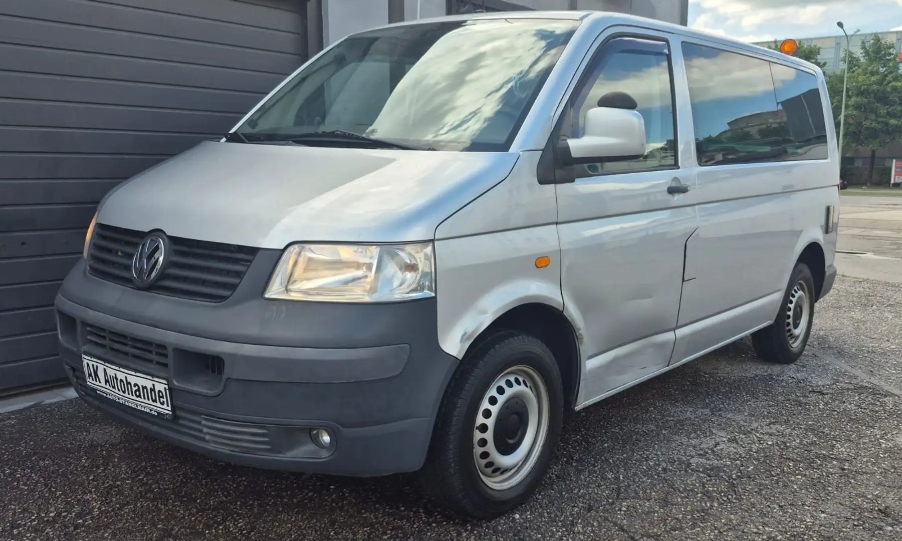 Volkswagen T5 Transporter Aut. Klima StandH Neu Tüv&Service Silber - 1