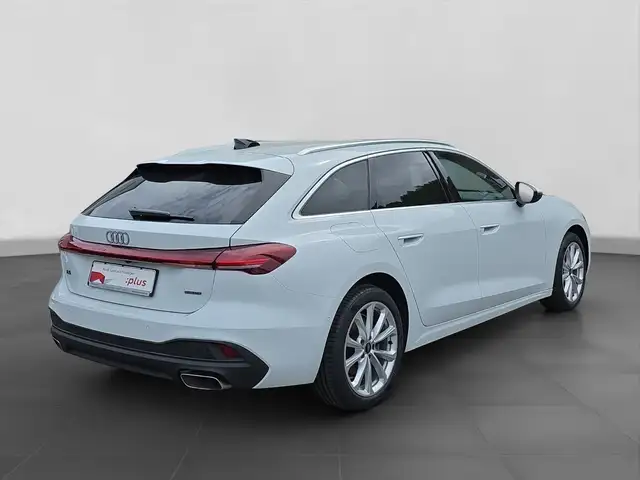 Audi A5 view 3