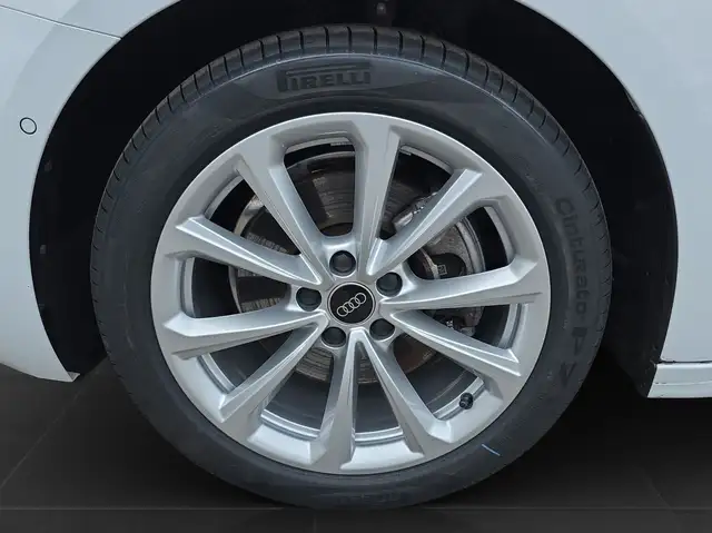 Audi A5 view 7
