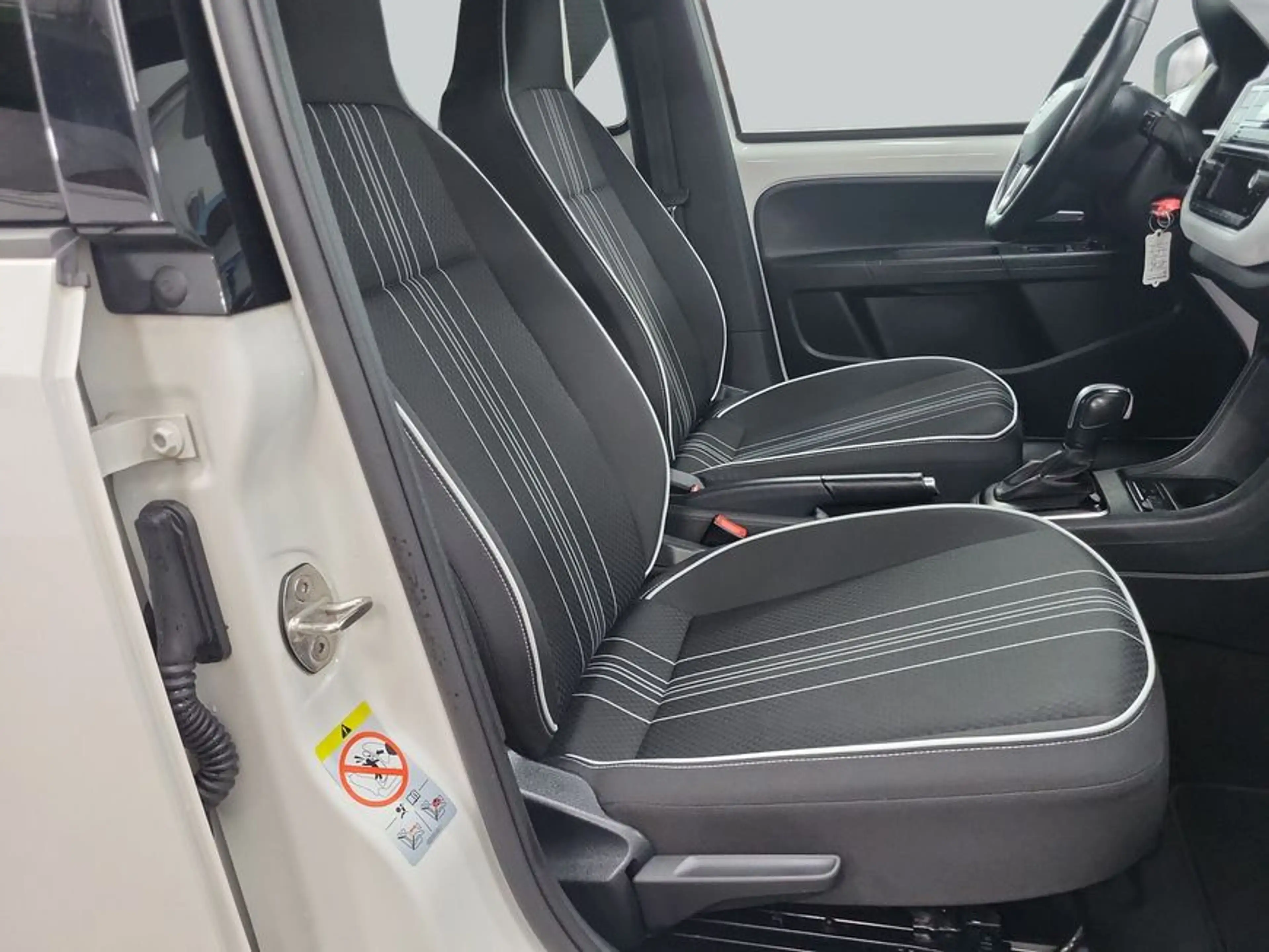 SEAT Mii electric Plus Klima/Sitzheizung/Tempomat — photo 13