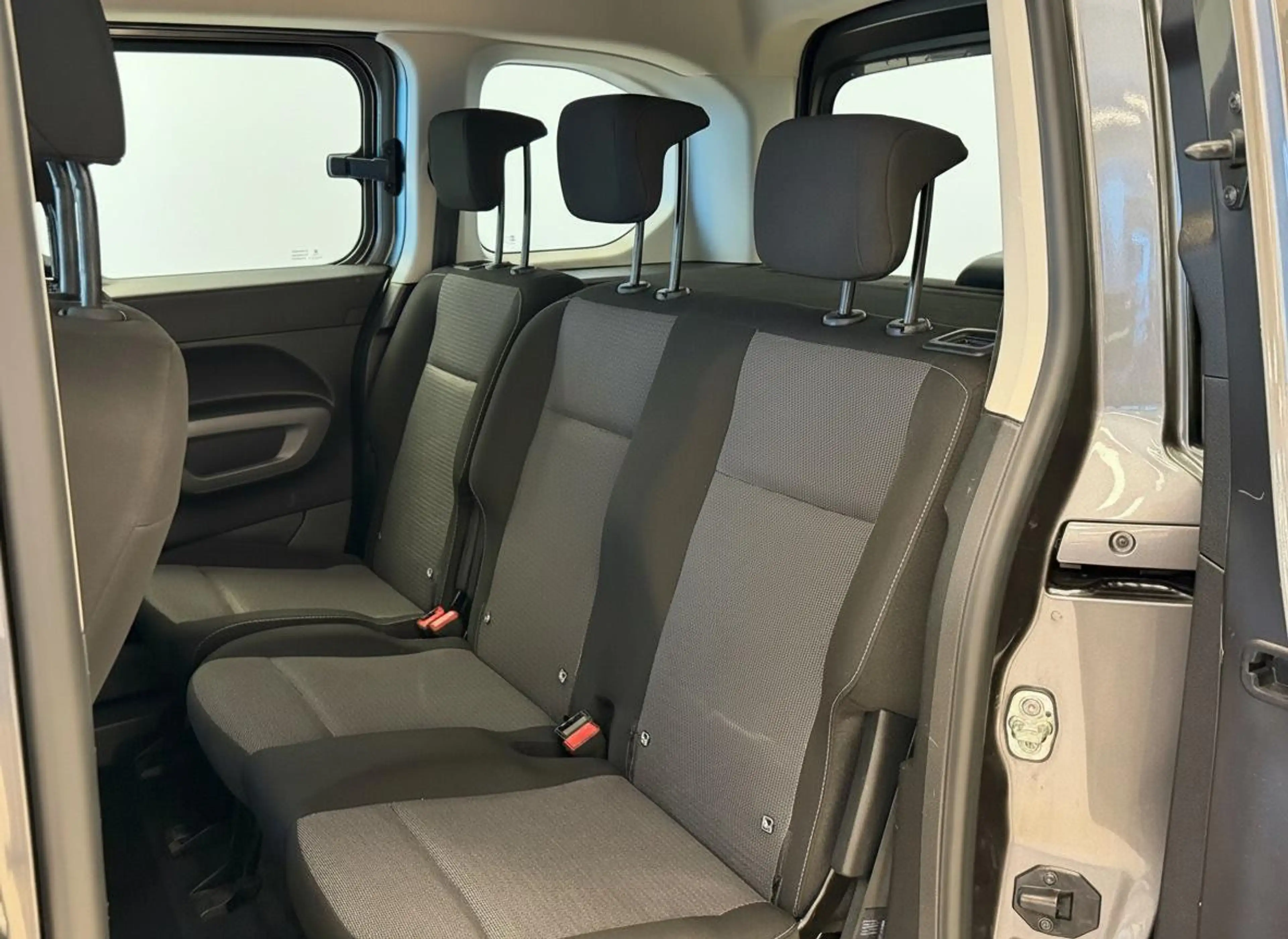 Toyota Proace City VERSO 1.2 TURBO COMFORT GARANTIE TOT 2031* . CRUIS — photo 11