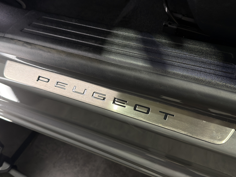 Peugeot e-2008 EV Allure 54 kWh | Wordt verwacht! — photo 15