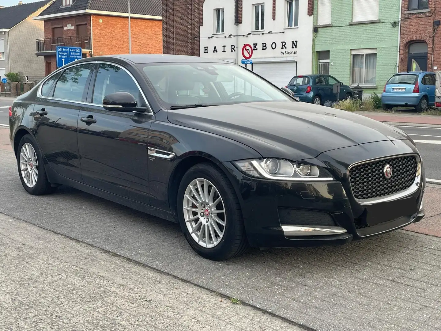 Jaguar XF 2.0 D E-Performance Prestige BRUIT DE CHAÎNE Gris - 2