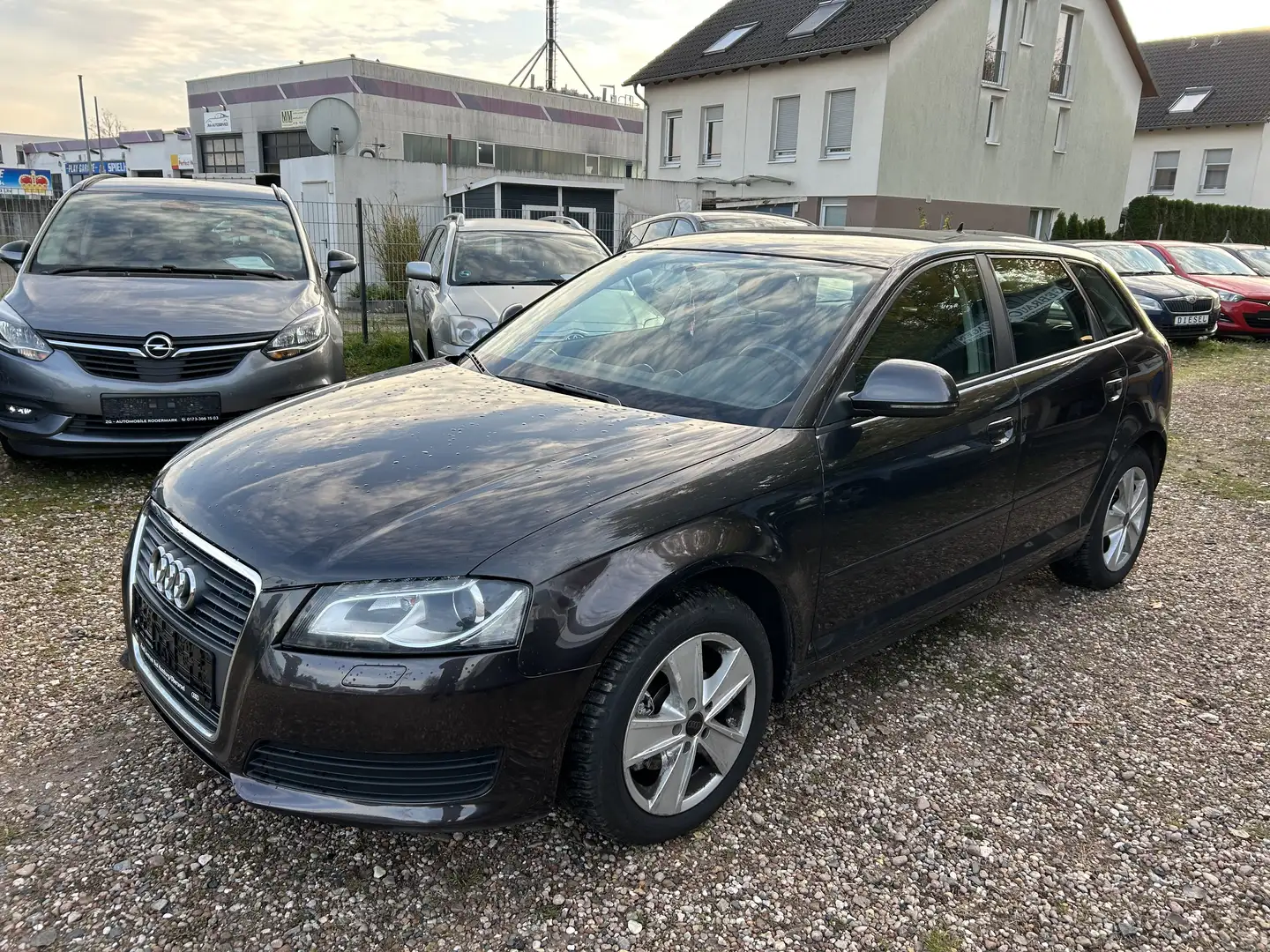 Audi A3 1.4 TFSI Attraction Grau - 2