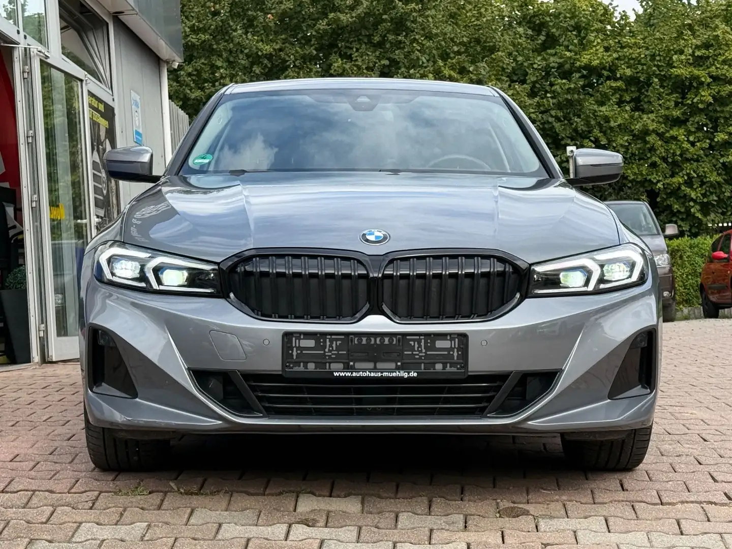 BMW 318 Baureihe 3 Lim. 318 i Gris - 2