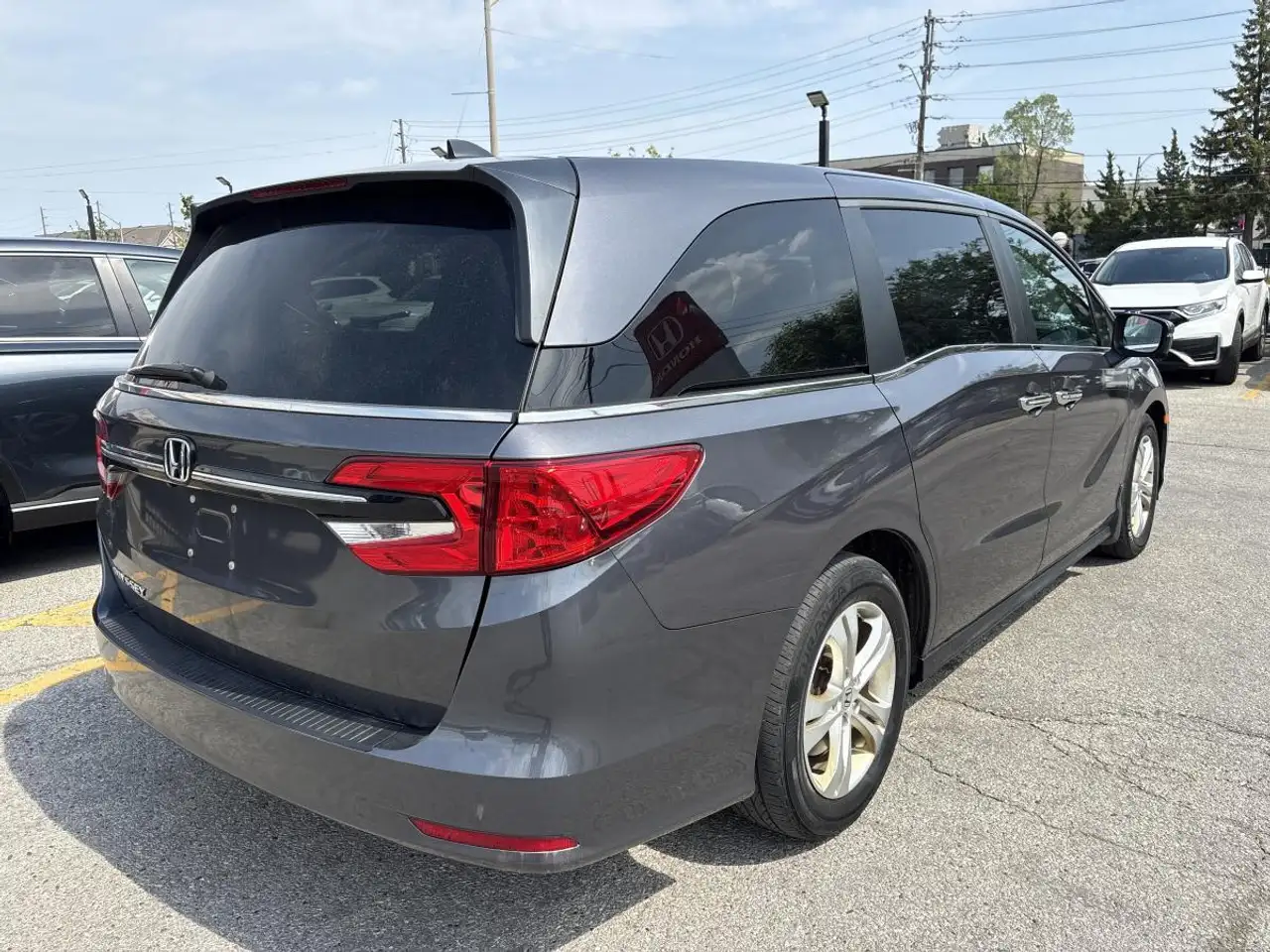 Honda Odyssey снимка Honda Odyssey