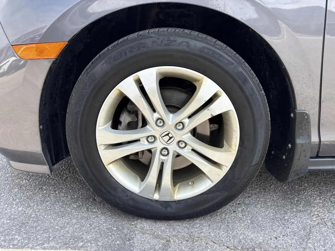Honda Odyssey снимка Honda Odyssey