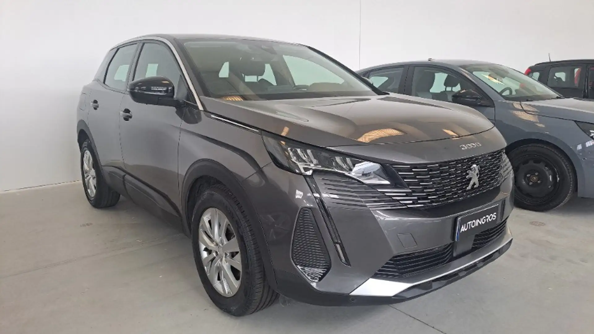 Peugeot 3008 1.2 PureTech Turbo Active Pack PRONTA CONSEGNA Grijs - 2