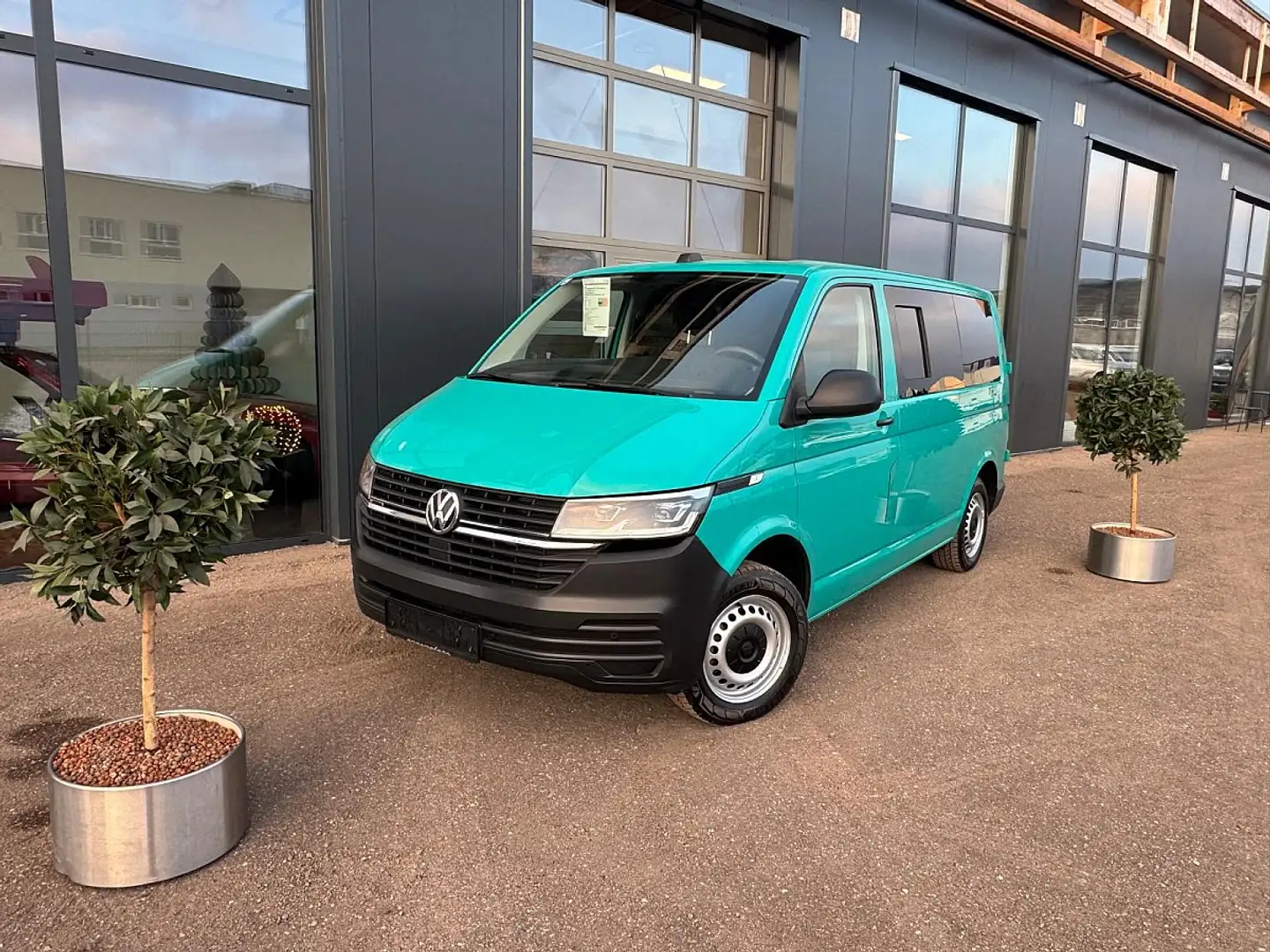 Volkswagen T6.1 Kleinbus KR 2,0 TDI 4Motion Flügel 1.Besit... Vert - 1