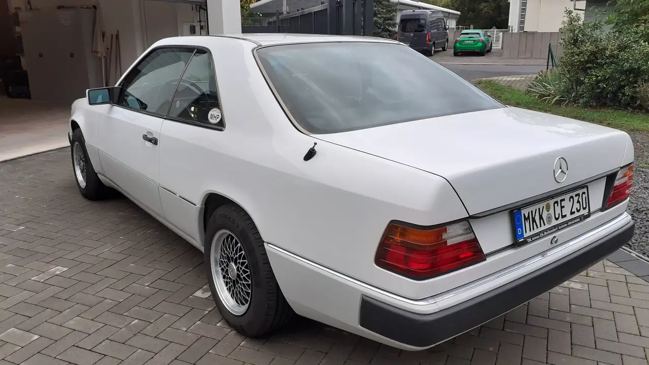 Mercedes-Benz CE 230 W 124 Coupe, foto 2