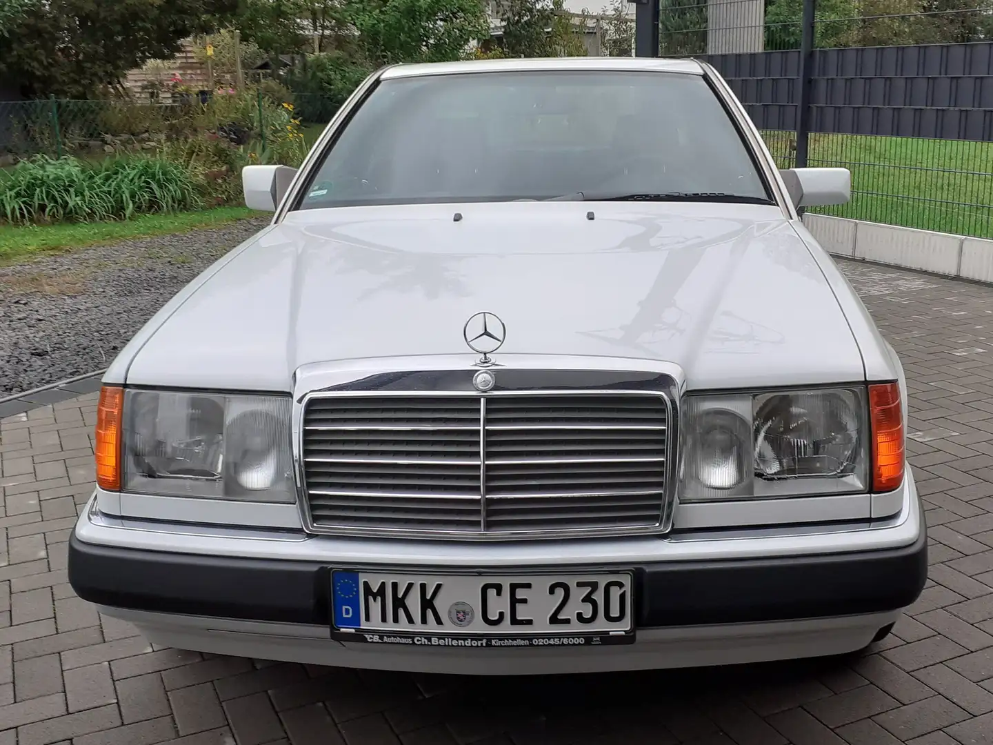 Mercedes-Benz CE 230 W 124 Coupe Blanco - 2